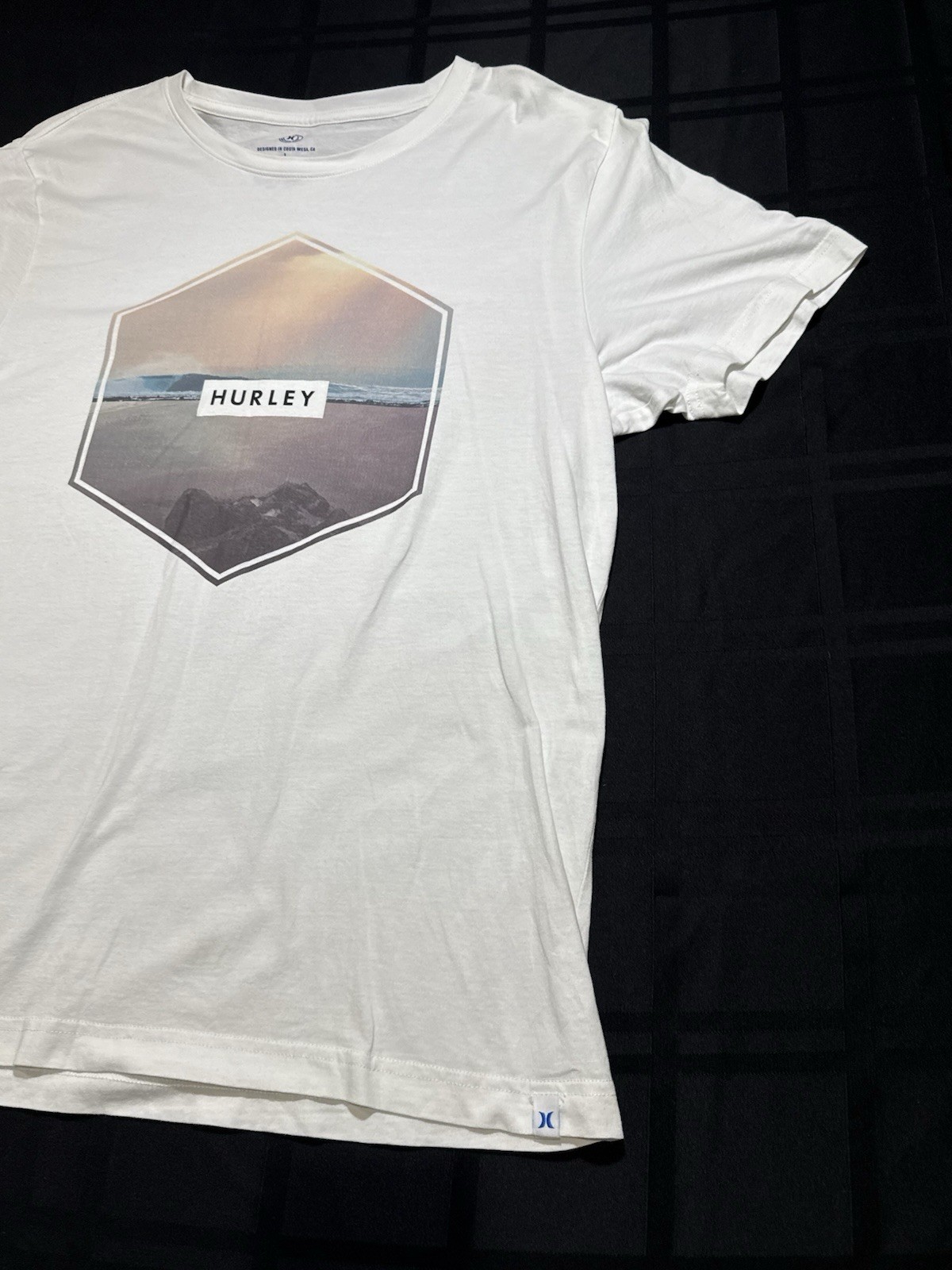 Hurley Men’s L White Graphic Logo Crew Neck Short Sleeve Cotton Tee