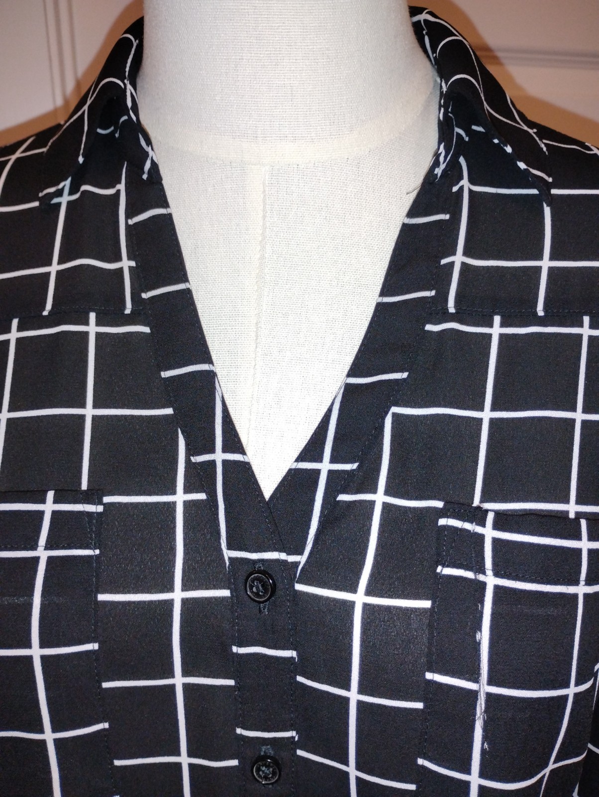 Express Portofino Women’s S Black White Check Long Sleeve Collared Button-Down