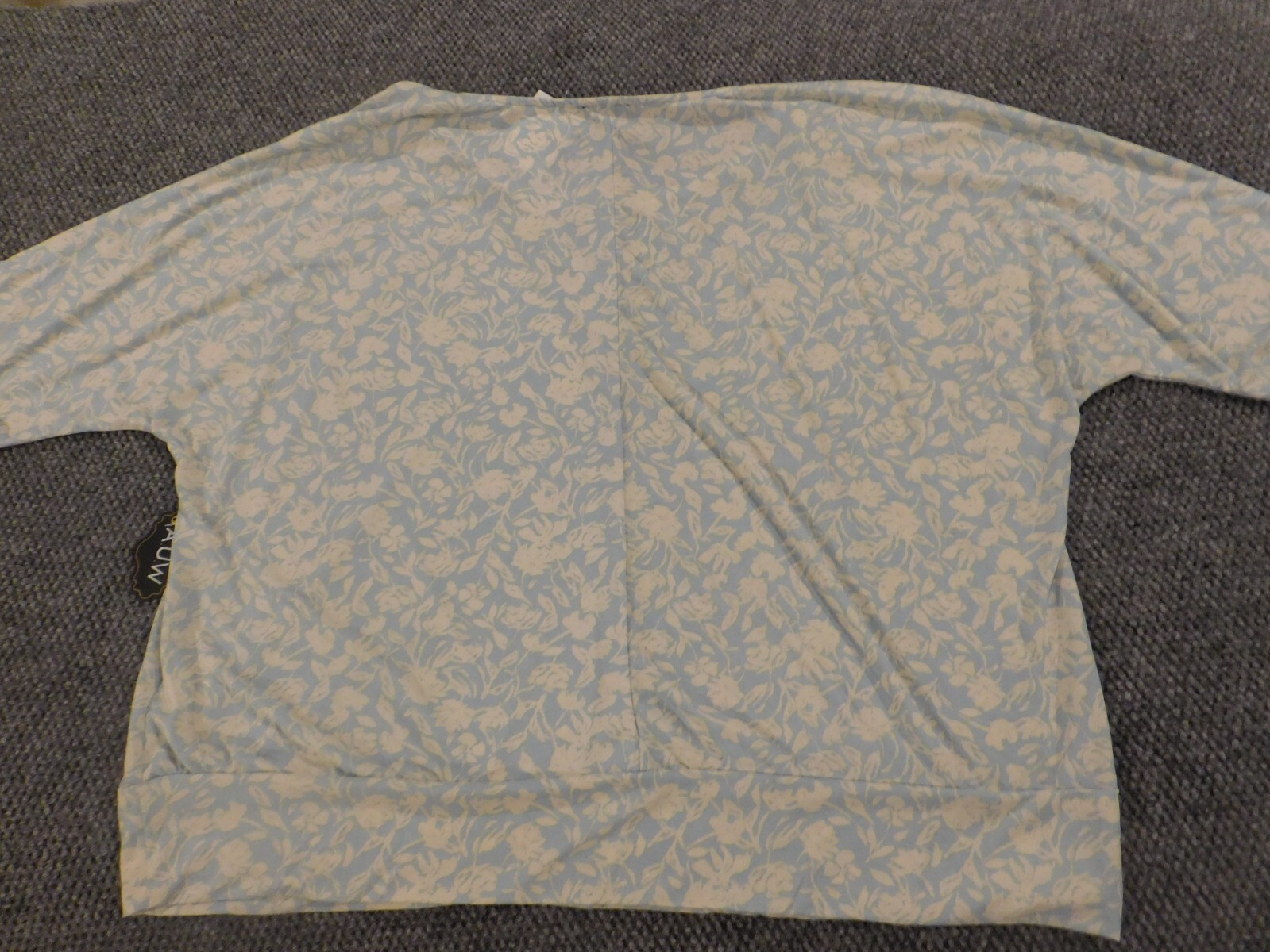 A.U.W. Womens Blouse 3X Plus Blue floral pullover top