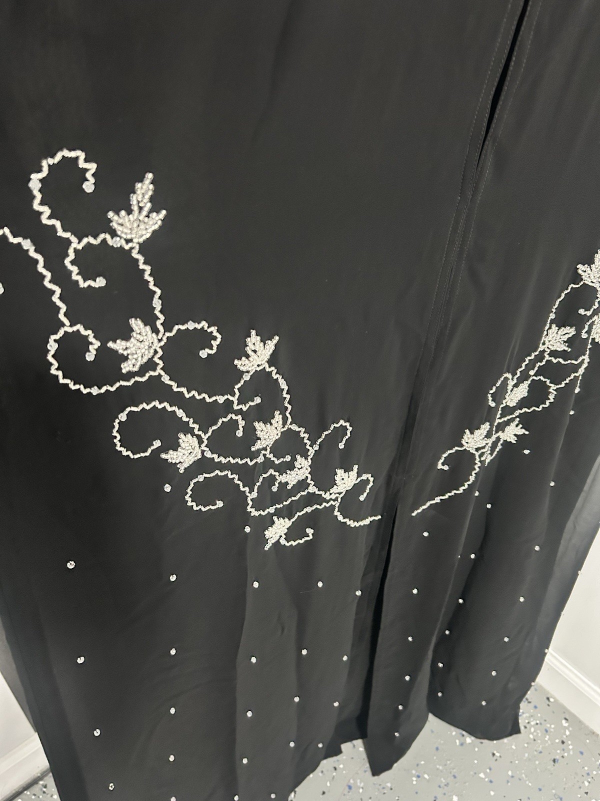 Modest Abaya Dress Open Front Black Size 58 in length Lightweight Elegant