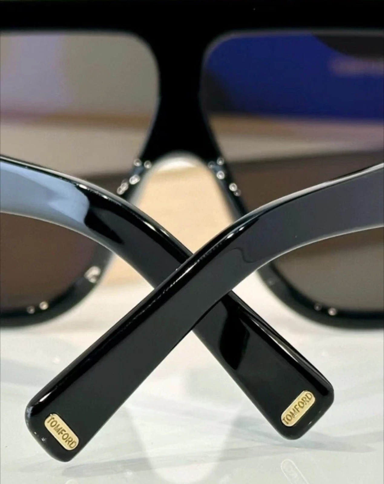Tom Ford Rellen Mask Sunglasses TF1093 Black/Gray 71-7-120mm New
