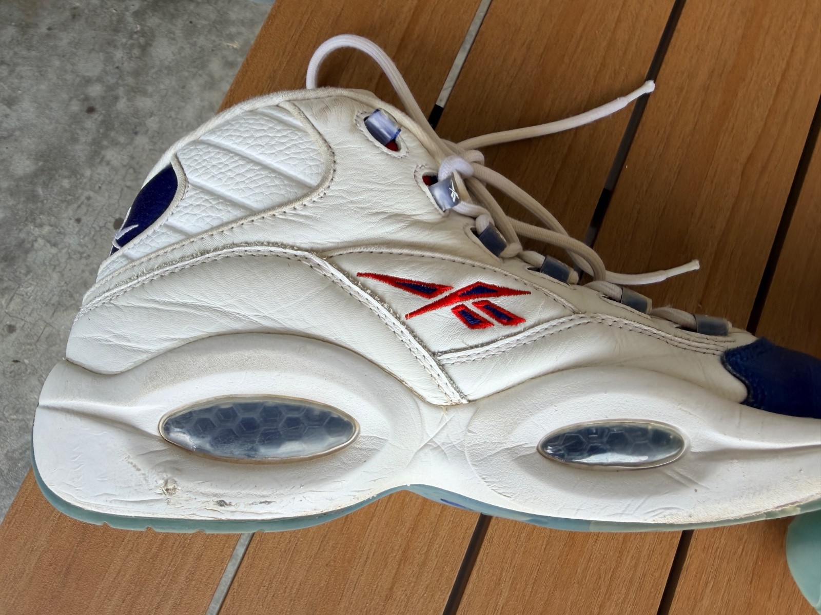 Reebok Classic Mid Allen Iverson Blue Toe OG Basketball Shoes Size 10.5