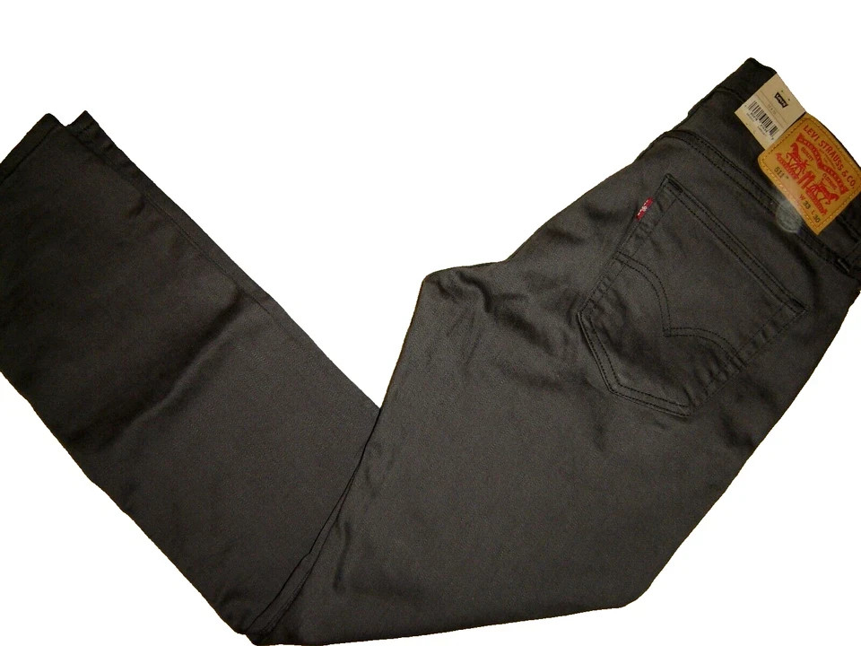 NWT Levi’s 511 jeans 33 x 30 Slim Fit Retail $80 Style # 04511-2272