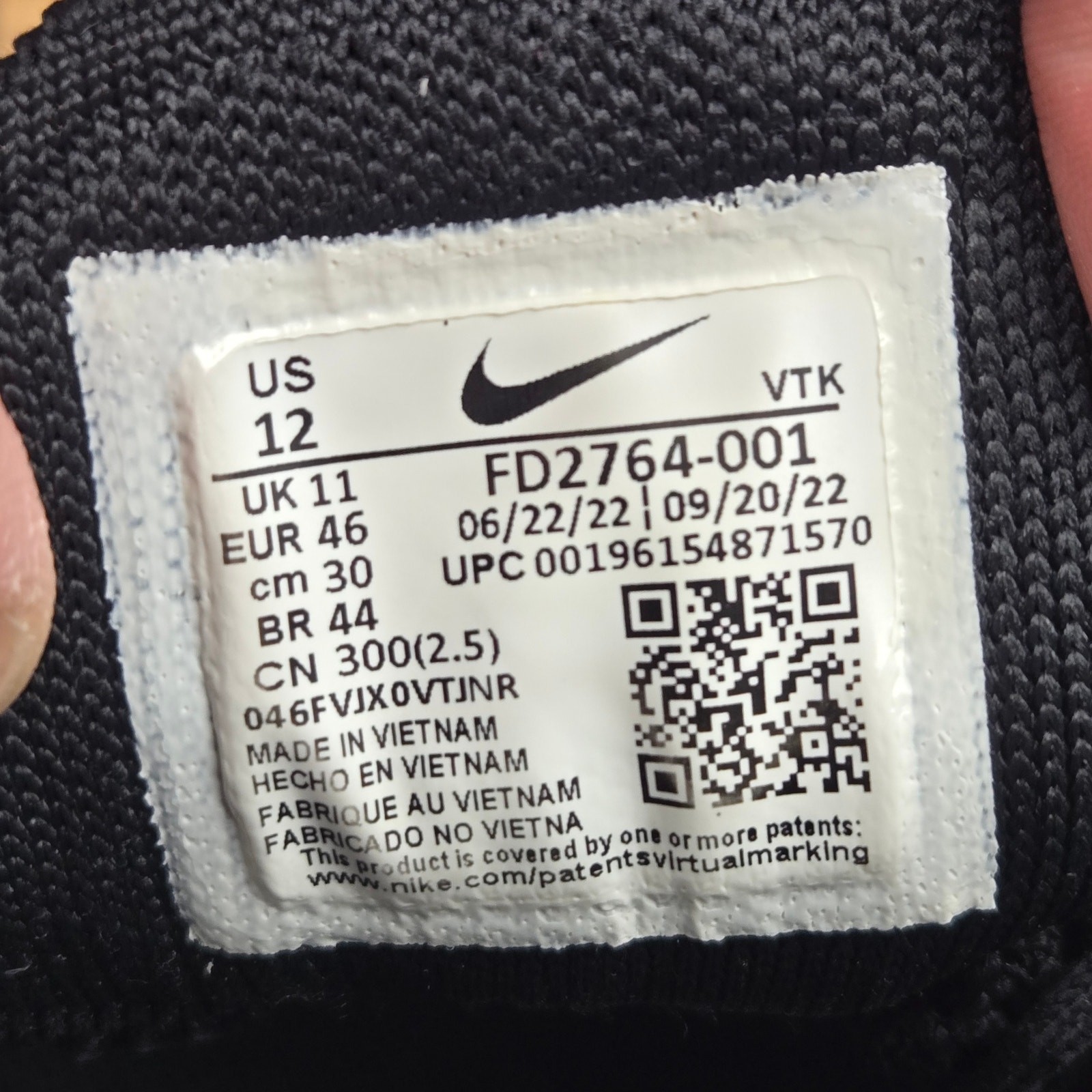 Nike Mens 12 Air Max Flyknit Racer Triple Black Casual Daily Lifestyle Sneaker