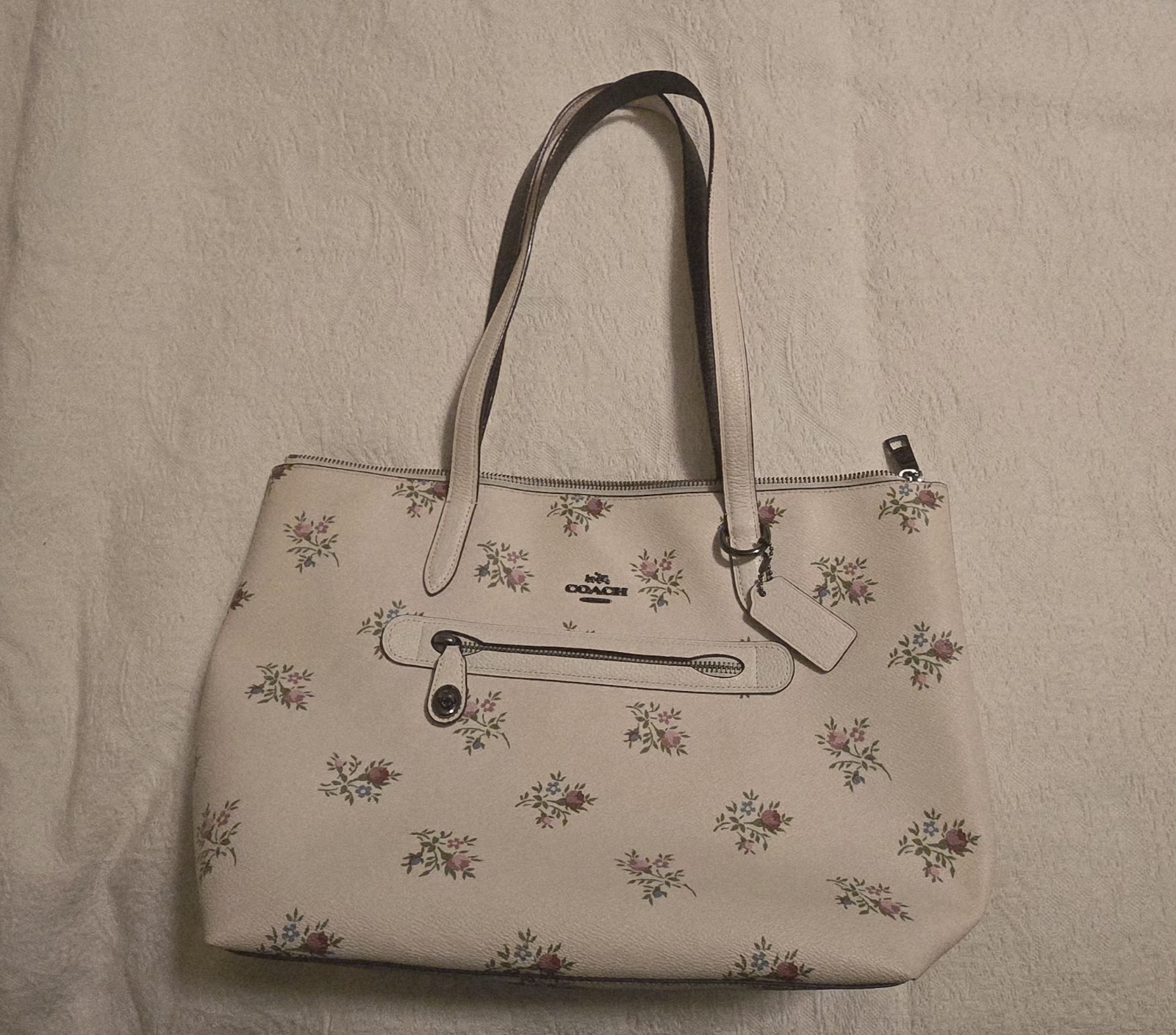 Coach Taylor Tote Bag-Off White Floral Print (11-1/2″ W x 10-1/4″ H x 5-1/2″ D)