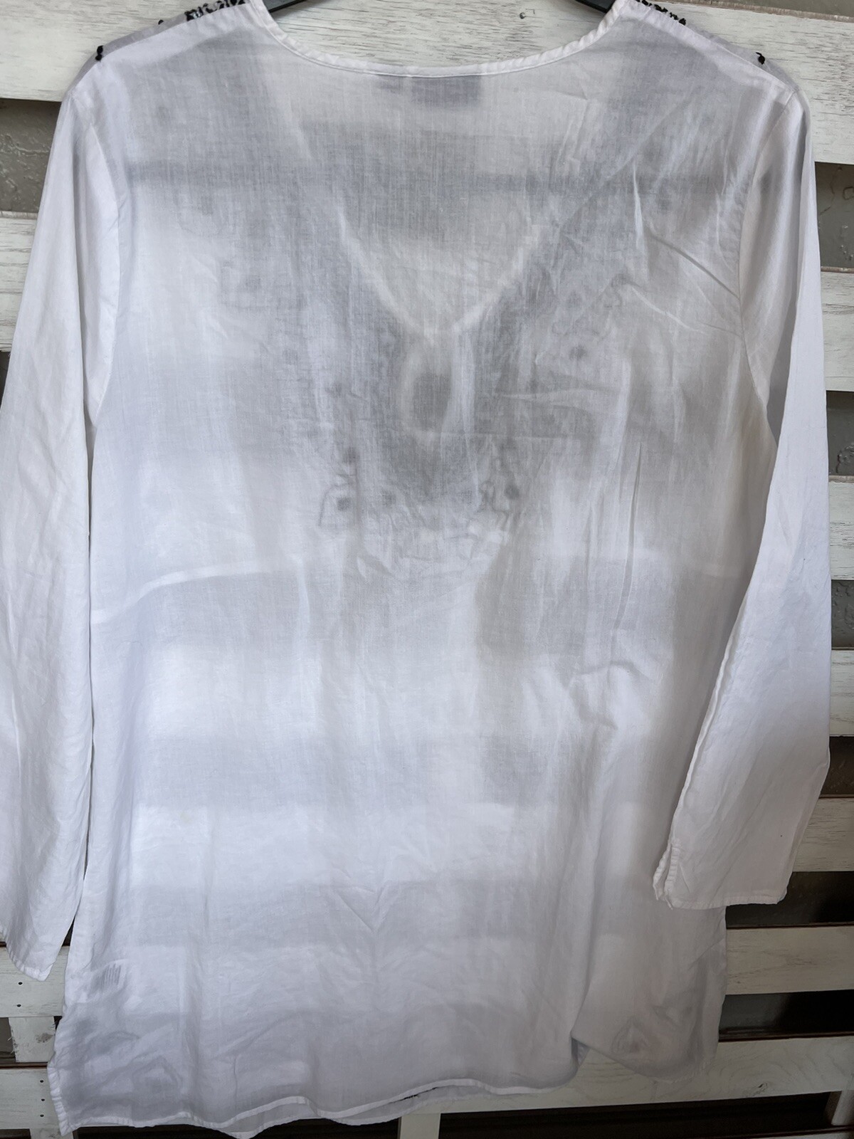 a.n.a. Sequence Beach Cover Up Women L White Black Trim V Neck Long Sleeve