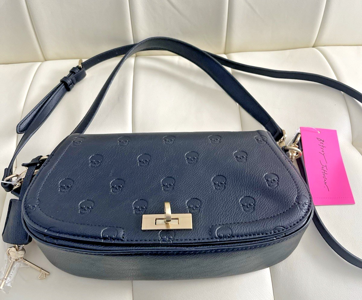 New Betsey Johnson Embossed Skull Shoulder Crossbody Bag Handbag XO Marci Black