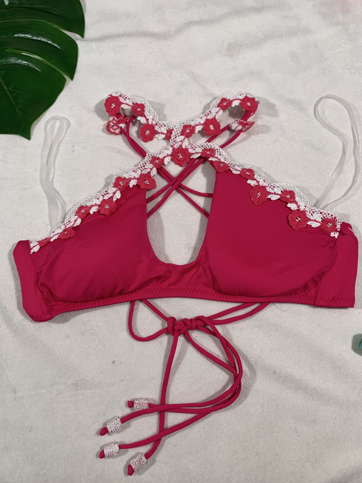 NEW $75 Isabella Rose [ Medium ] Trellis Halter Bikini Top Fuchsia Pink #P225