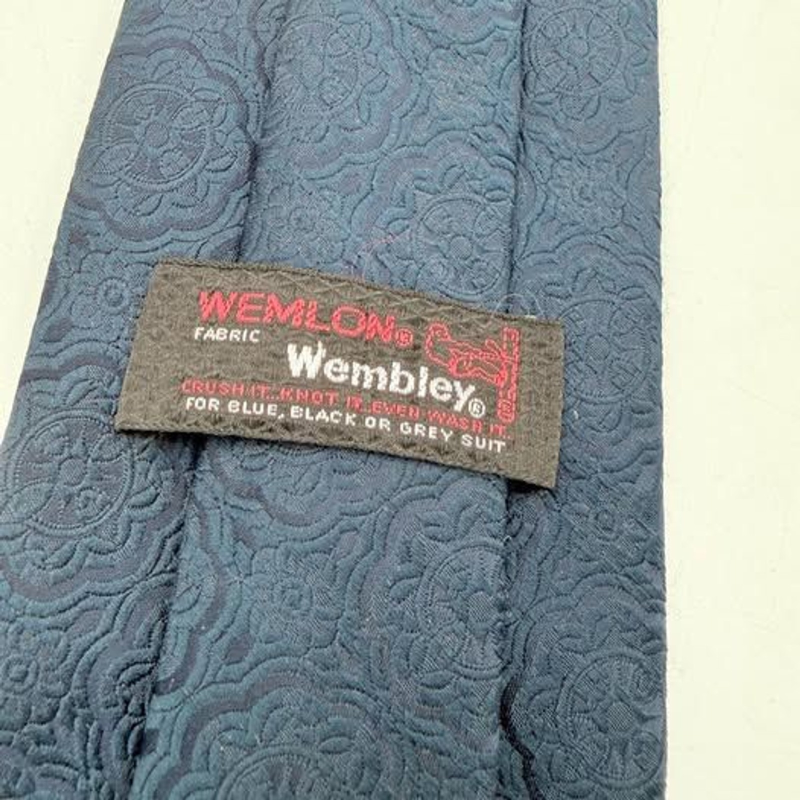 Vintage Men’s multiple brand ties bundle