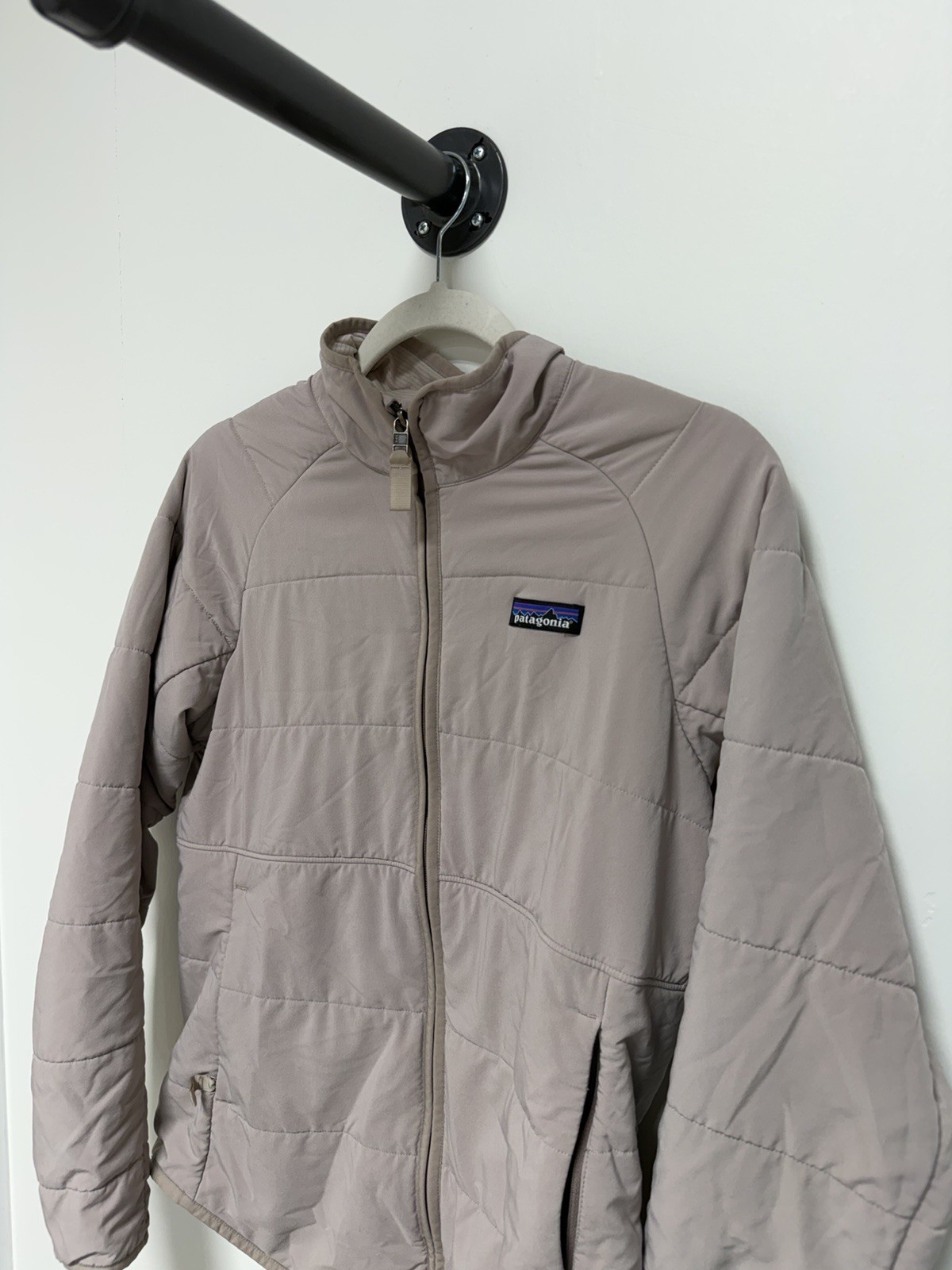 Patagonia Nano Puff Womens Puffer Jacket Full Zip Pockets Taupe Size M