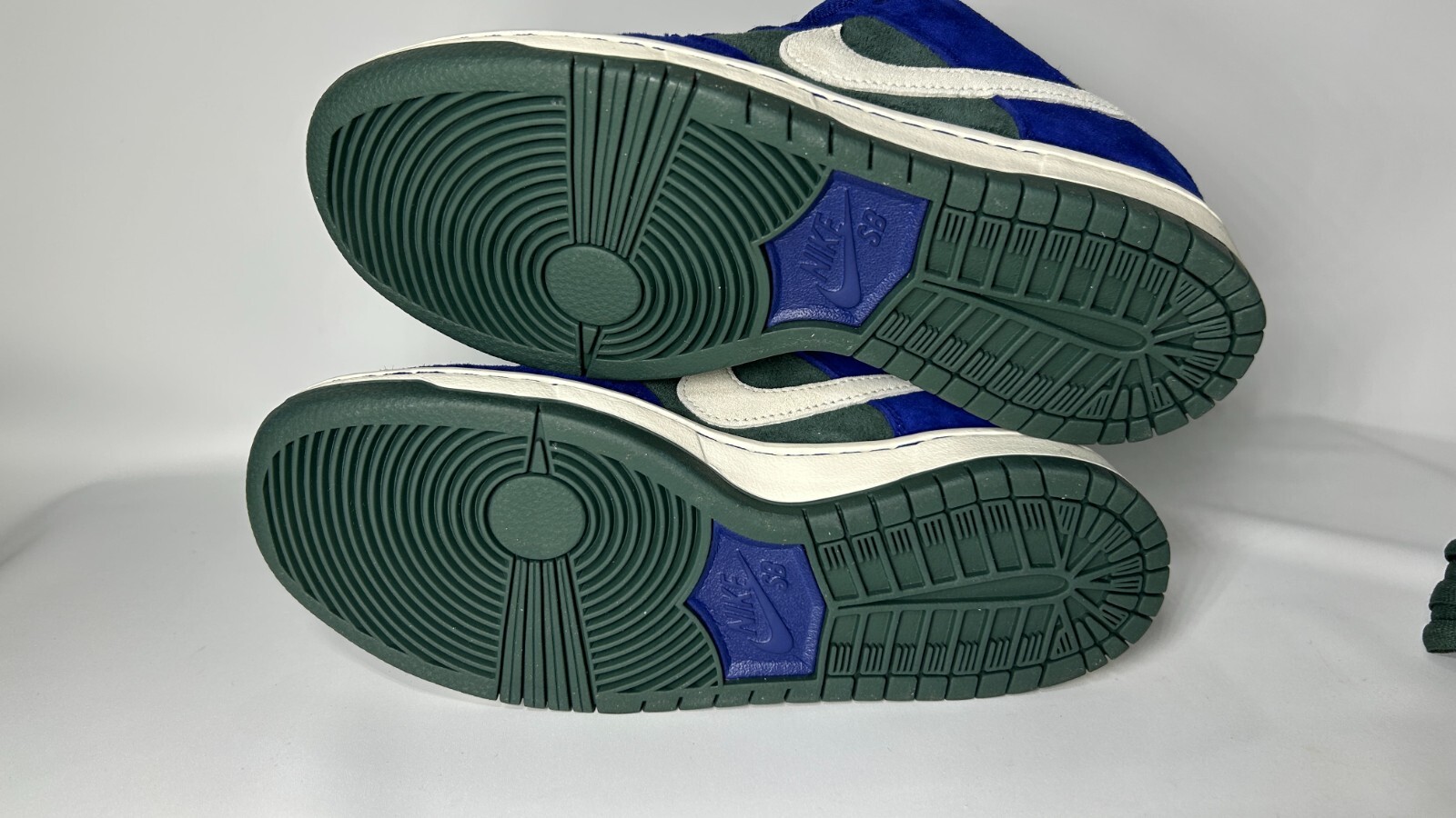 [TARIFF-FREE] Nike SB Dunk Low Royal Blue Mens Size 6 Vintage Green HF3704-400