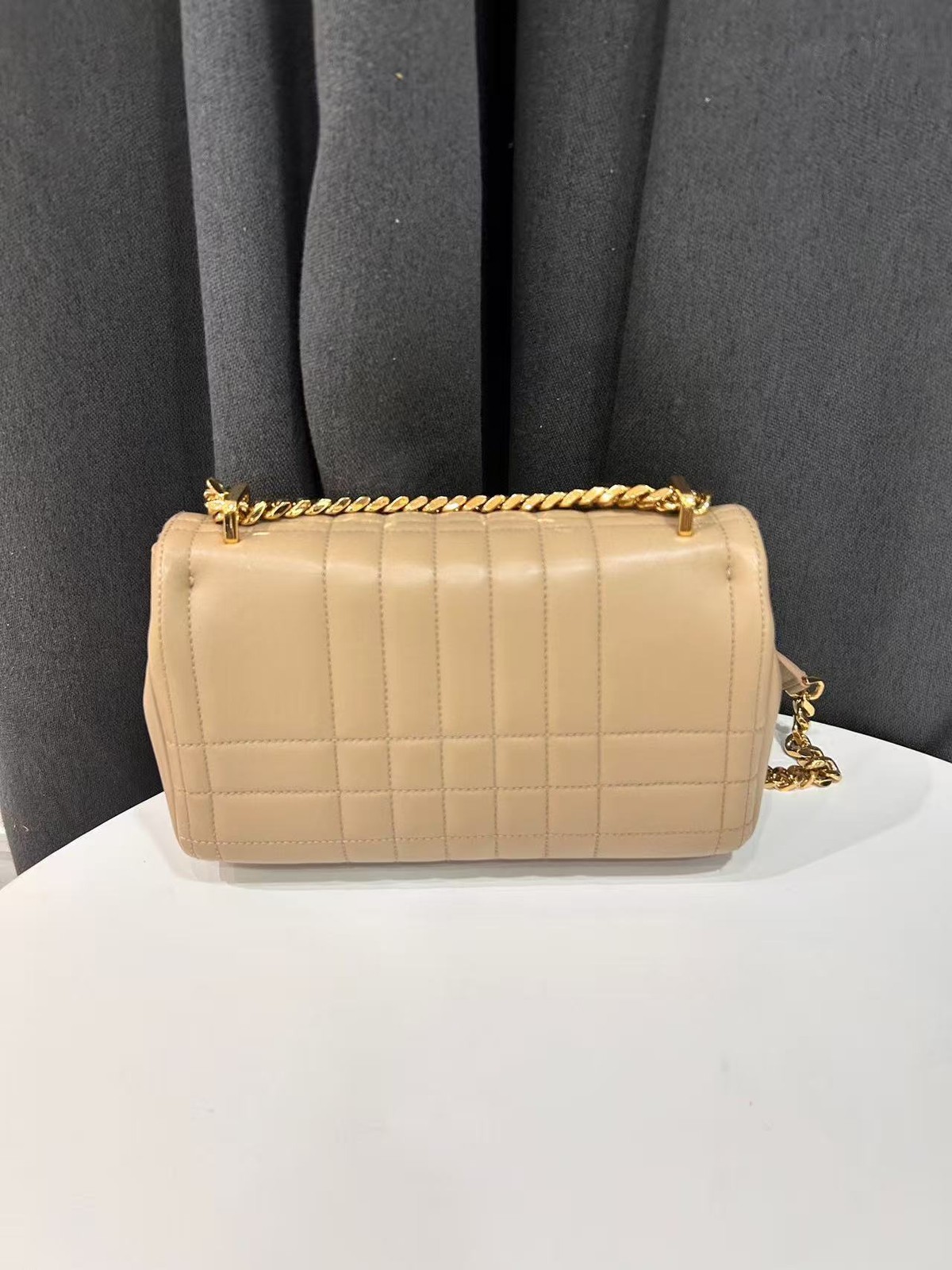 Authentic Burberry Lola Quilted Beige Lambskin Chain Crossbody Bag Italy