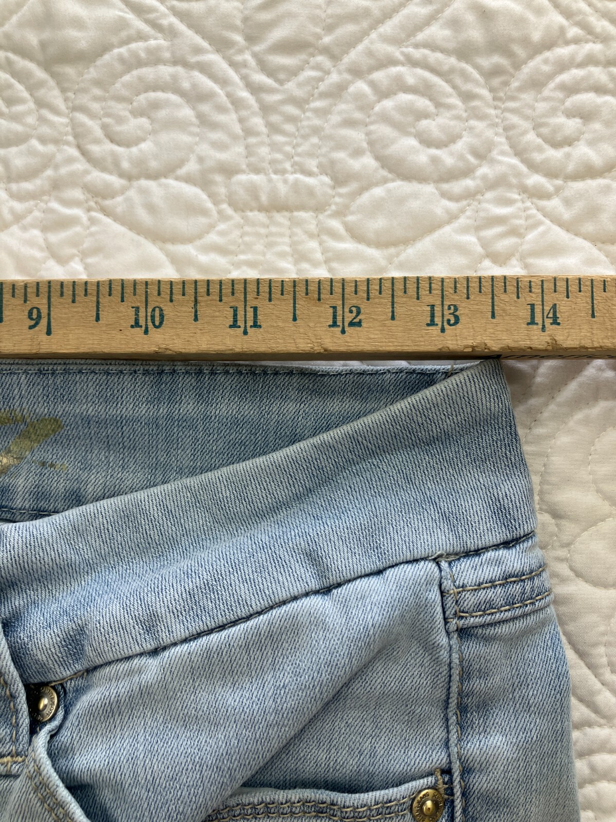 Seven7 Women’s Jeans Size 4 Distressed Straight Stretch Light Wash Raw Hem
