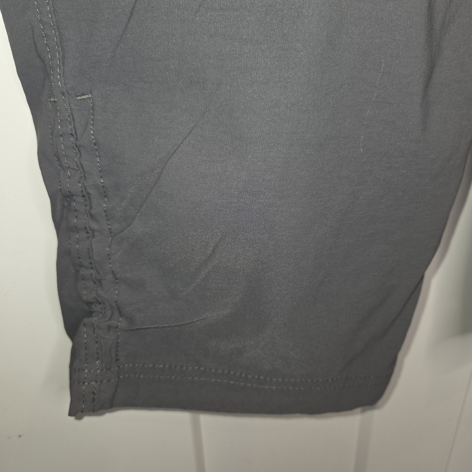 Eddie Bauer Rainier Capris Women’s 14 Gray Hiking Pants Utility C1061086
