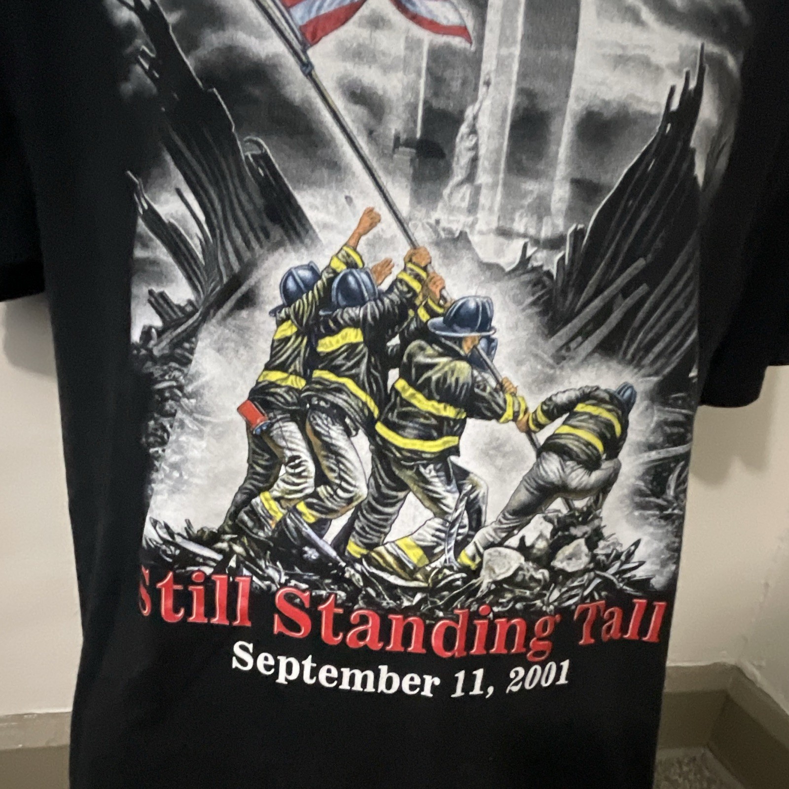 Vintage September 11 2001 Memorial American Flag United We Stand t-shirt size L