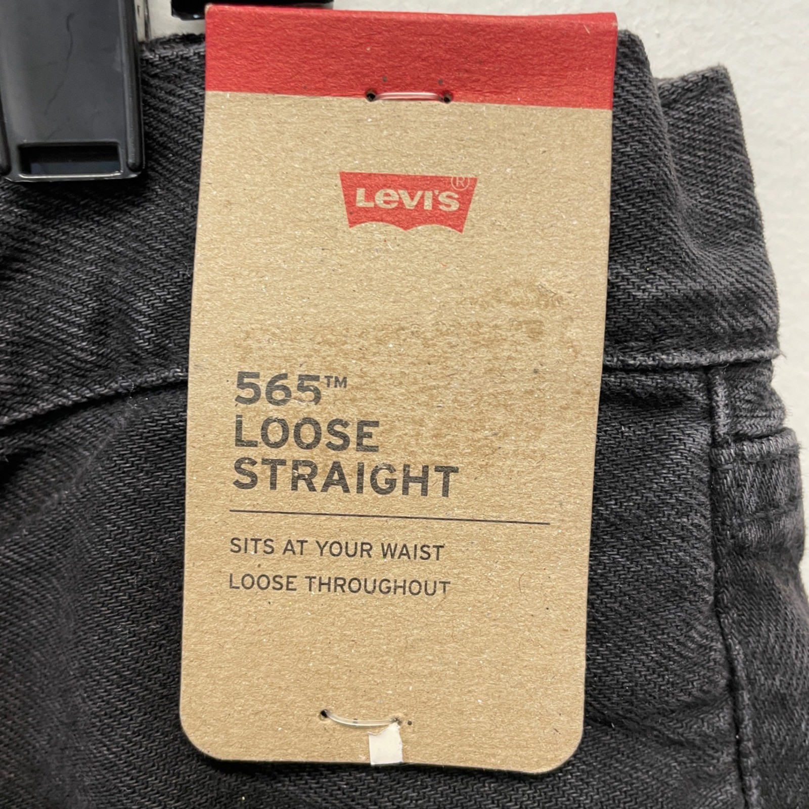 Levi’s Men’s Black 565 Loose Straight Denim Jeans Size 36 x 30