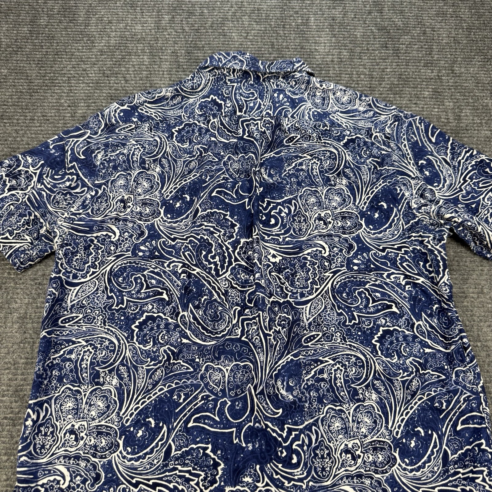 Cremieux Classics Mens Large Blue Paisley Short Sleeve Button Front 100% Cotton