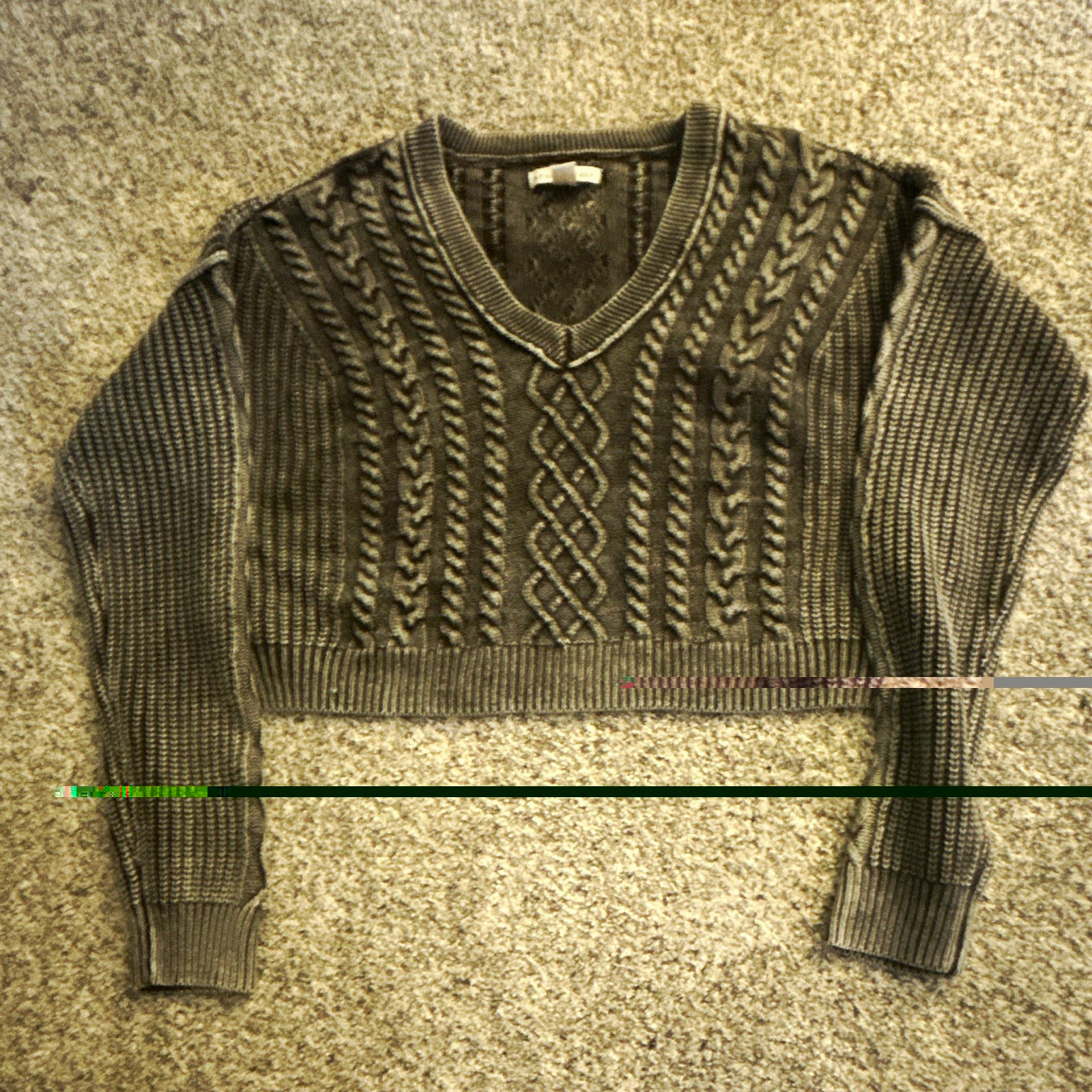 Aéropostale Women’s Gray Cable Knit Cropped V-Neck Long Sleeve Sweater M