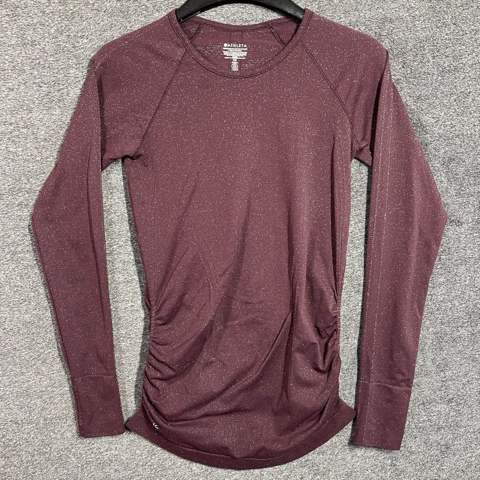 Athleta Shirt Momentum Shimmer Long Sleeve XS Burgundy Ruched Thumbholes