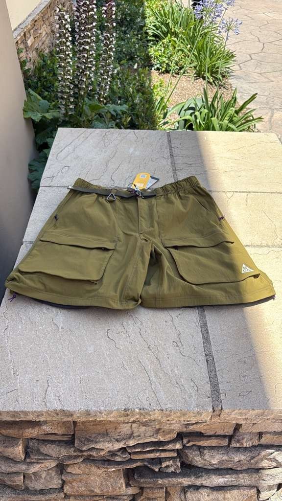 Men’s L Large Nike ACG Smith Summit HV0591-368 Pants Shorts Convertible 2-In-1