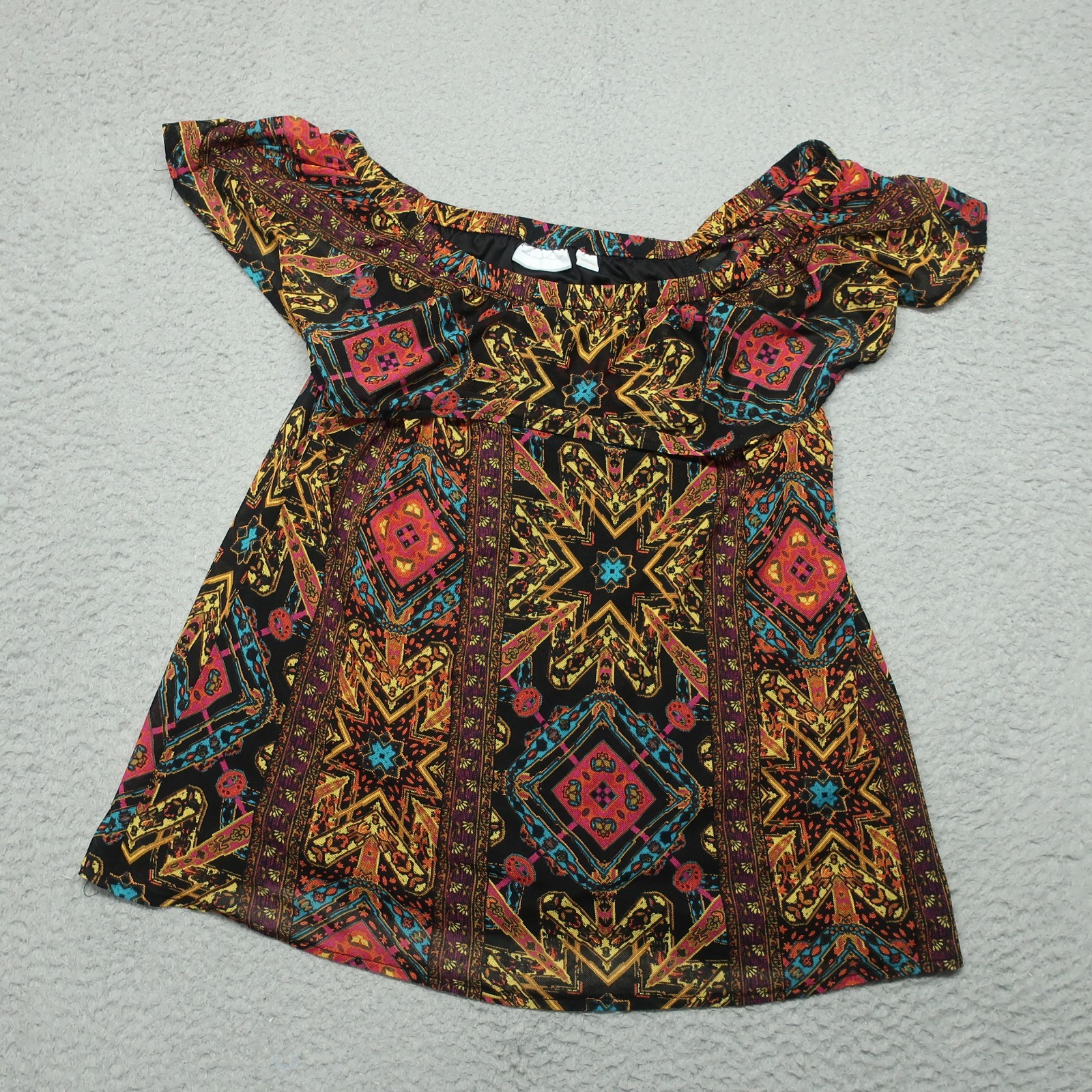 New York & Company Off The Shoulder Boho Top M Womens Multicolor Geometric
