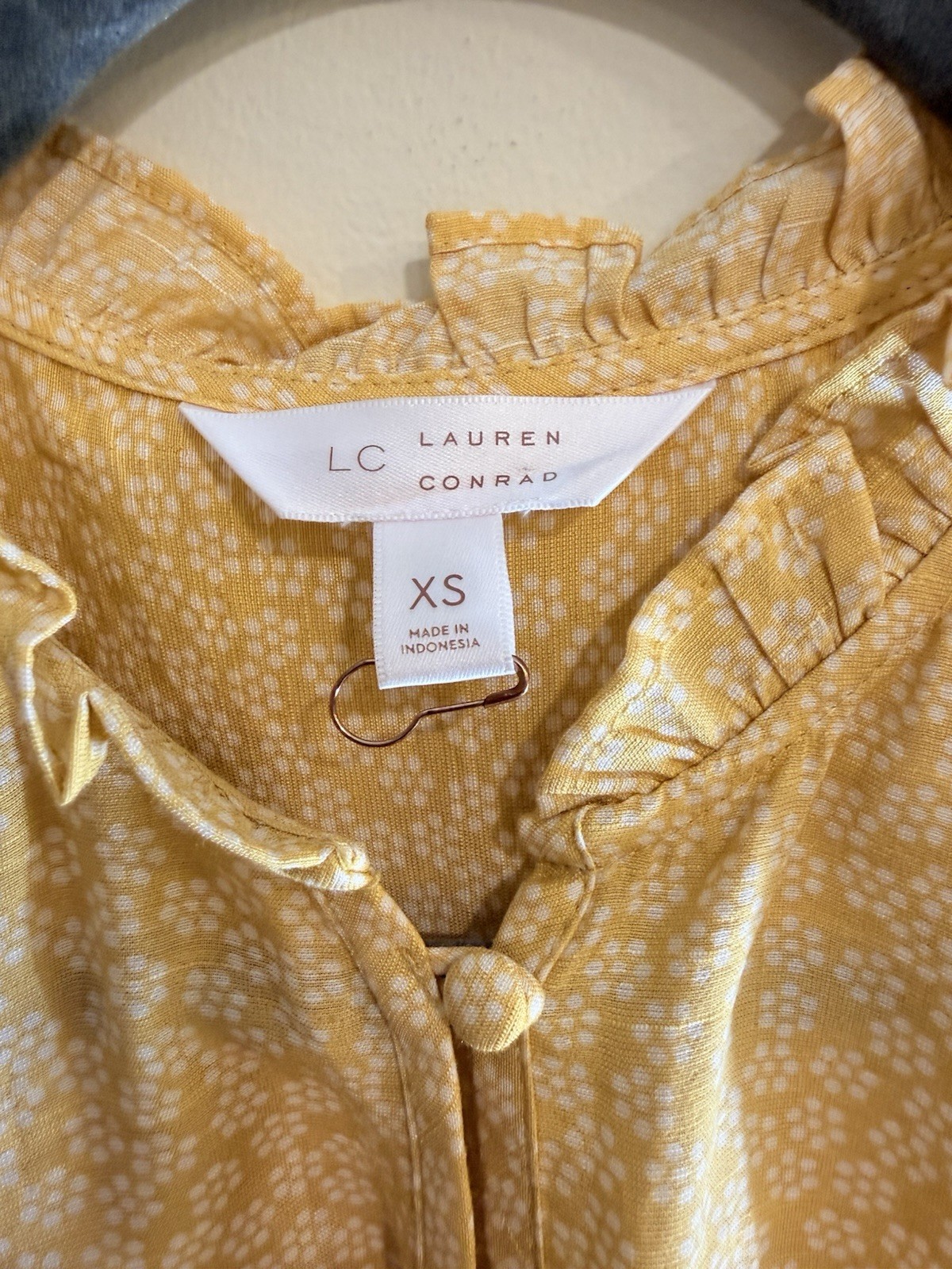 LC Lauren Conrad Blouse Yellow/White Ruffle Neck Puff 3/4 XS