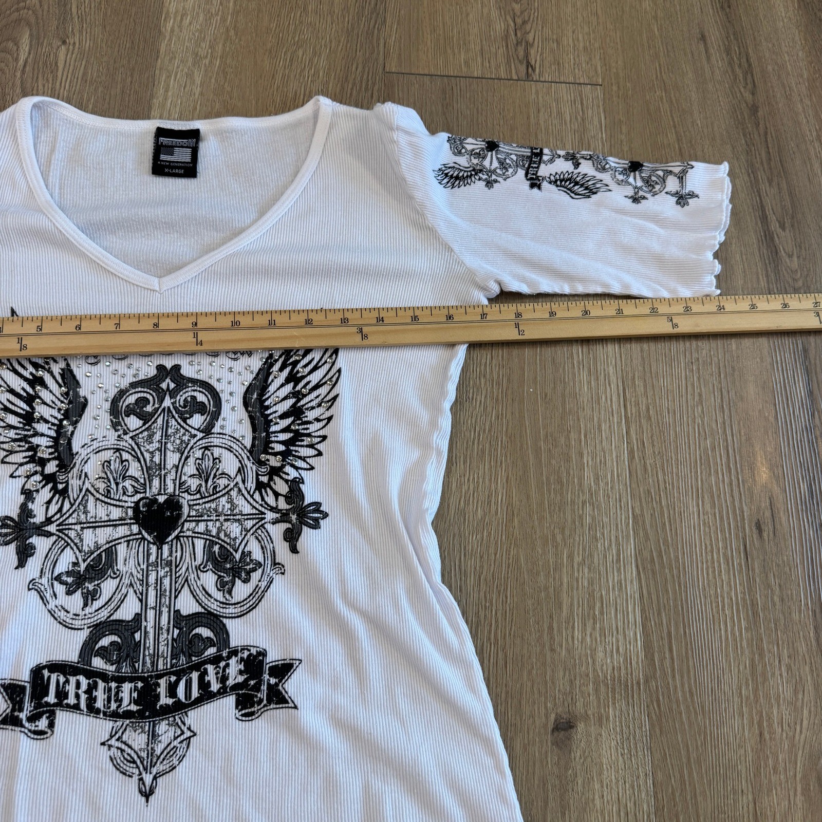 Freedom USA Womens XL White Ribbed Rhinestone Winged Cross Graphic Top Y2K Goth