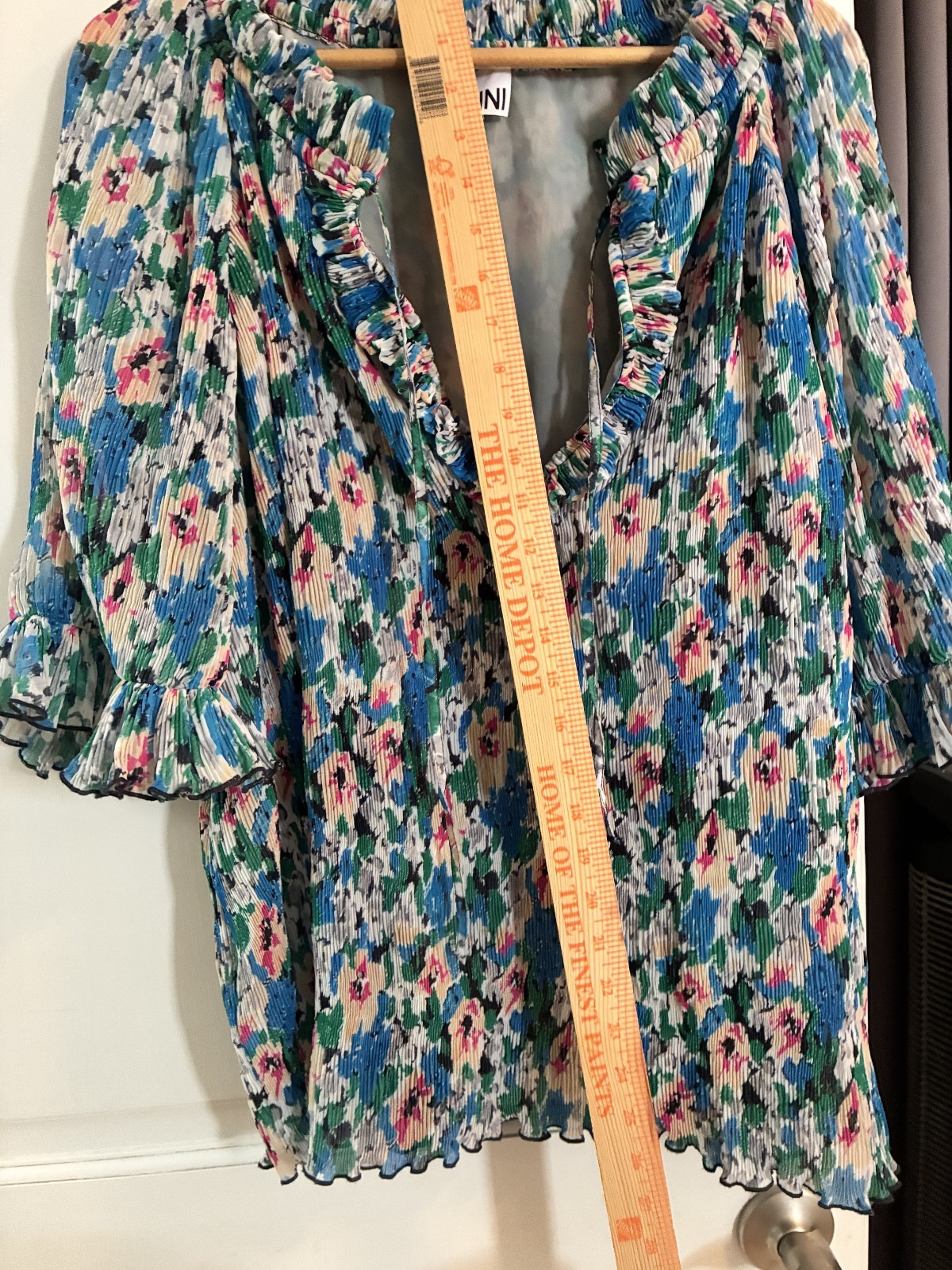 NWT Ganni Women’s Blue Green Multi Floral Pleated Georgette Top Blouse 40 US 8