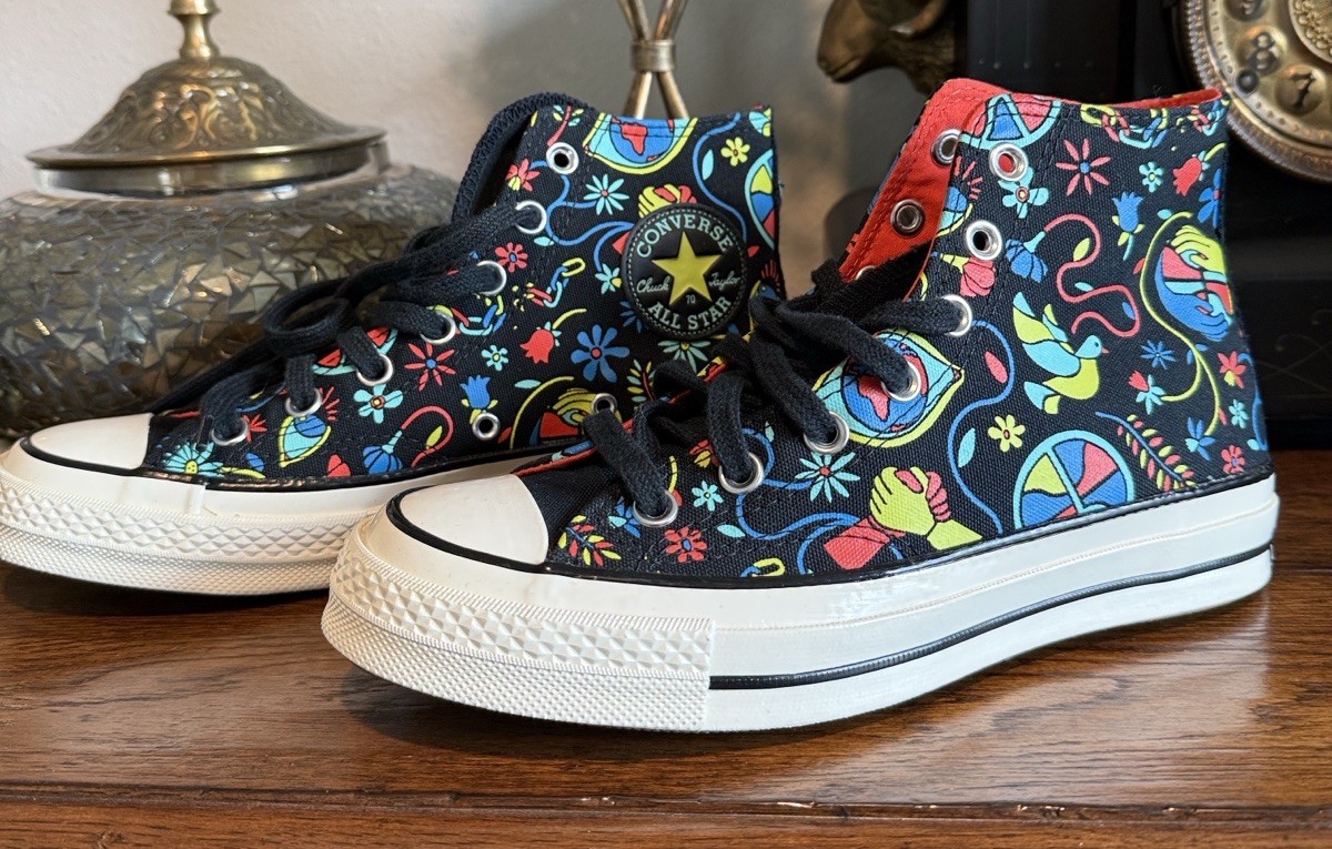 Converse Chuck 70 Peace & Unity Graphic Hightops Shoes Size W8/M6