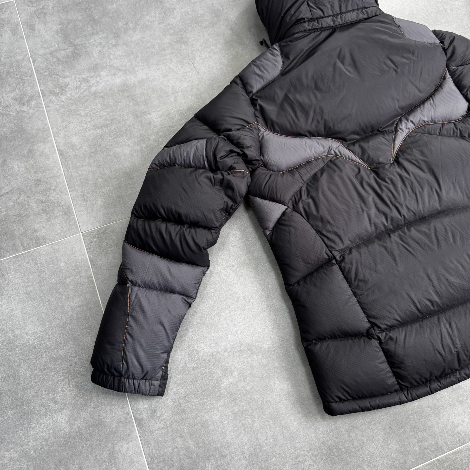 Black Yak Men Extreme Lightweight Down Jacket Gorpcore Size 100 / L