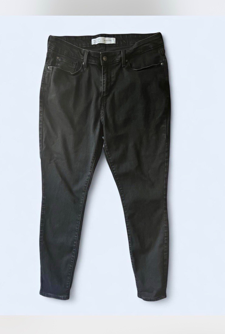Signature by Levi Strauss & Co. Men’s Black Dark Wash Mid Rise Skinny 12S