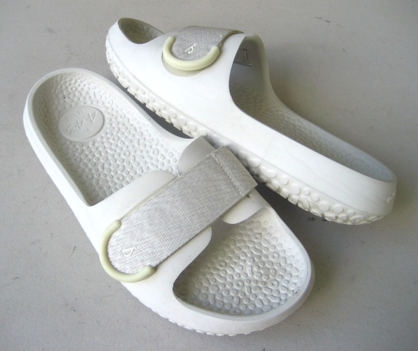 Allbirds Sugar Slider Sandals Womens 13 Mens 11 white Adjustable Strap Sugarcane