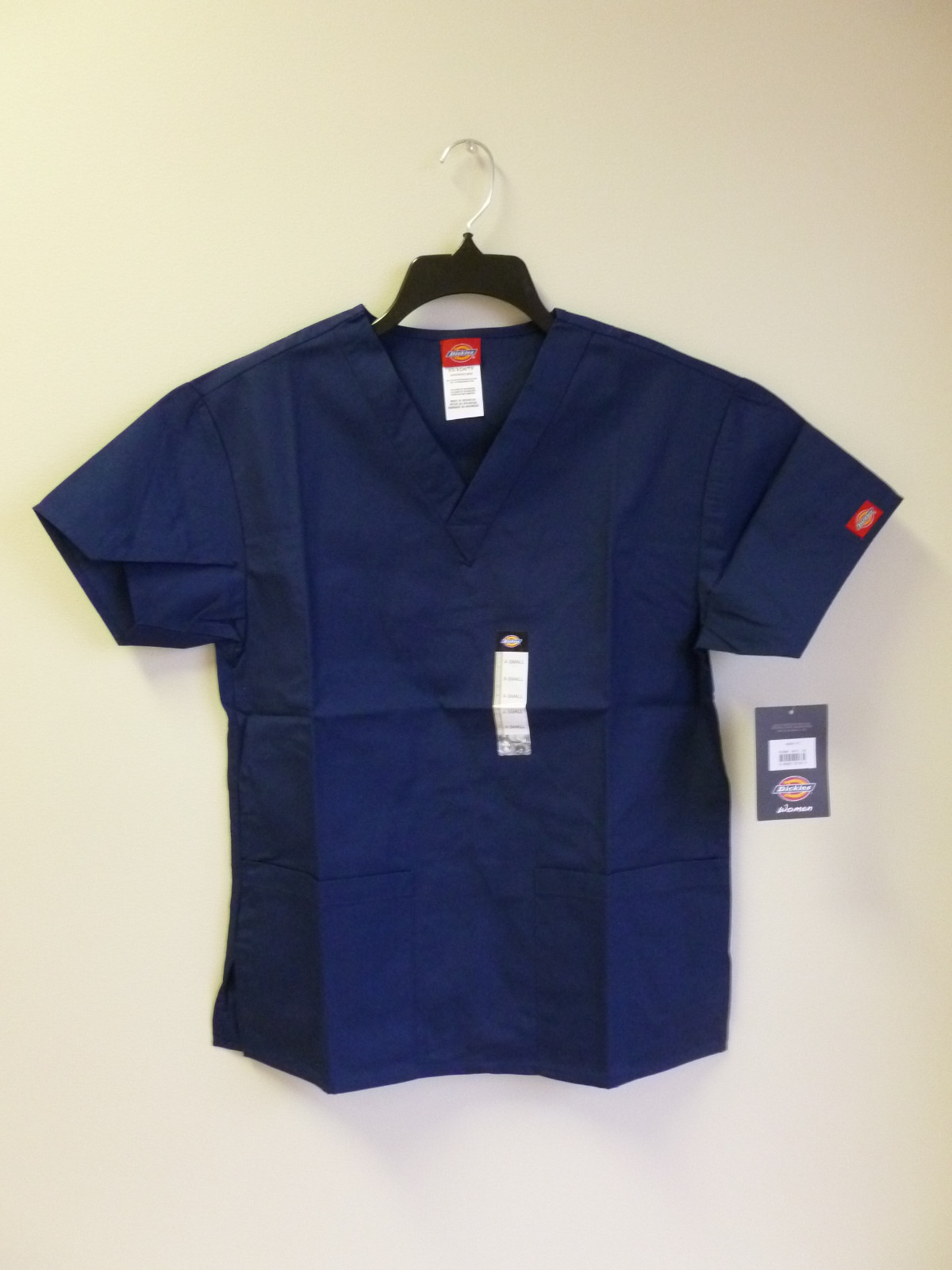 Dickies V Neck Scrub Top Womans EDS 2 Front Patch Pockets Navy # 810506 XS-2XL
