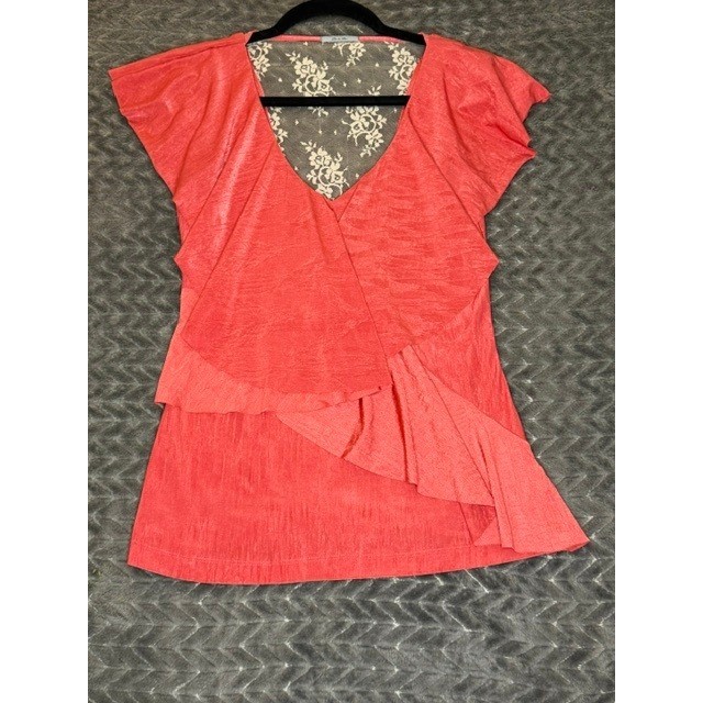 Do & Be Coral Pink Ruffled V-Neck Blouse Lace Back Inset Womens Medium 0037
