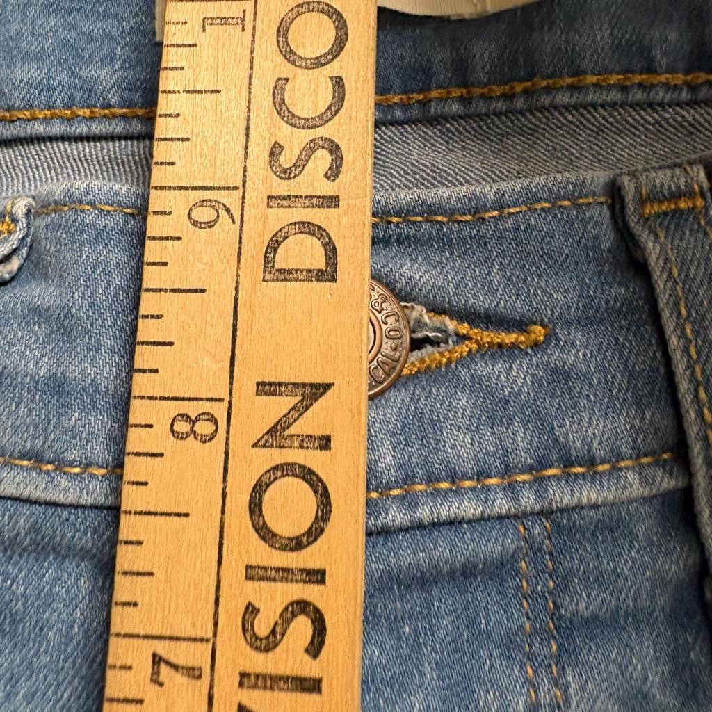 Levis 314 Shaping Straight Jeans Womens 28 Blue Denim Medium Wash Stretch