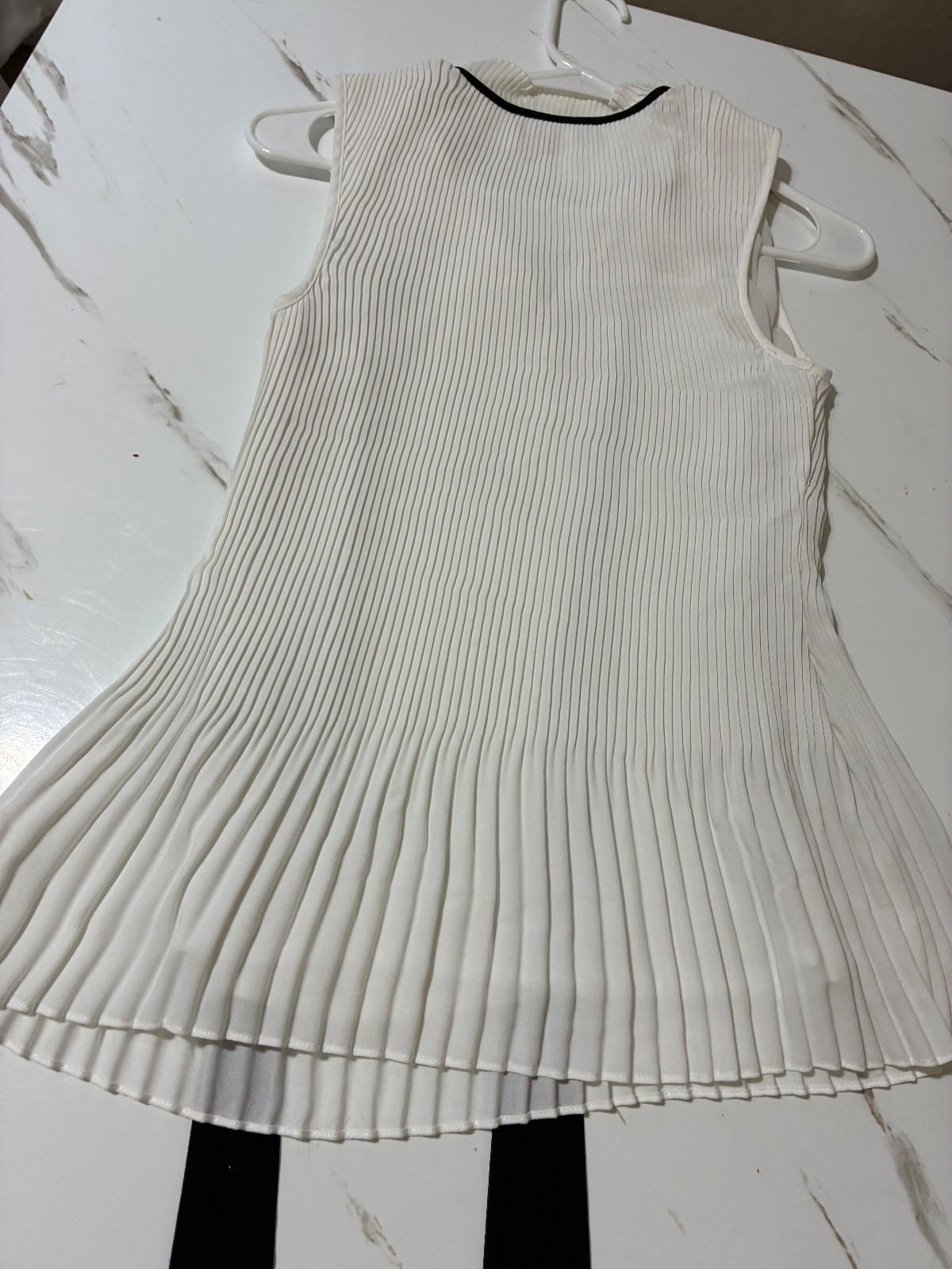 DKNY cute formal white blouse