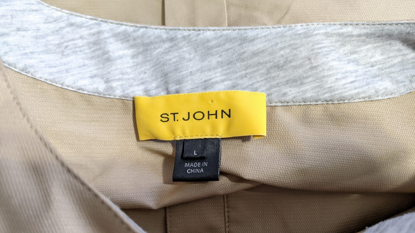 ST. JOHN Women’s L/S Snap Front Windbreaker Jacket Sz L Yellow Tag Polyester EUC