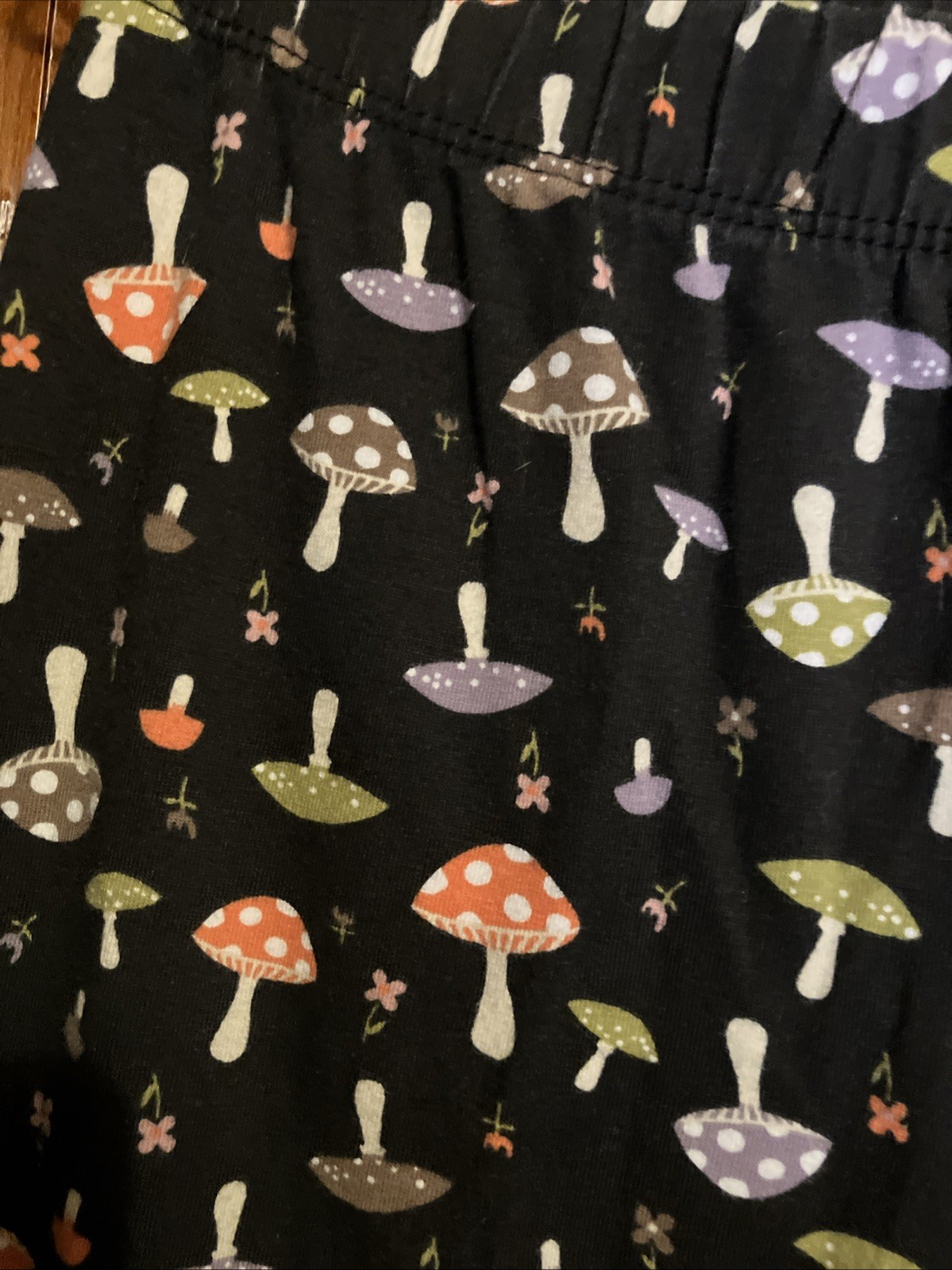 Junior Capri Leggings S-3/5 Mushroom Print 95% Cotton-5% Spandex, 18” Inseam