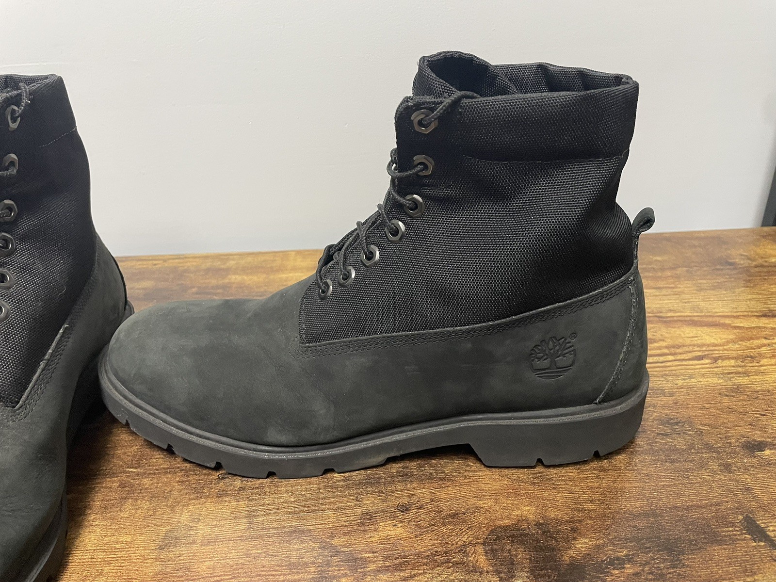 Timberland Classic 6 inch Waterproof Men’s Boots Size 13 Black Nubuck 8635L