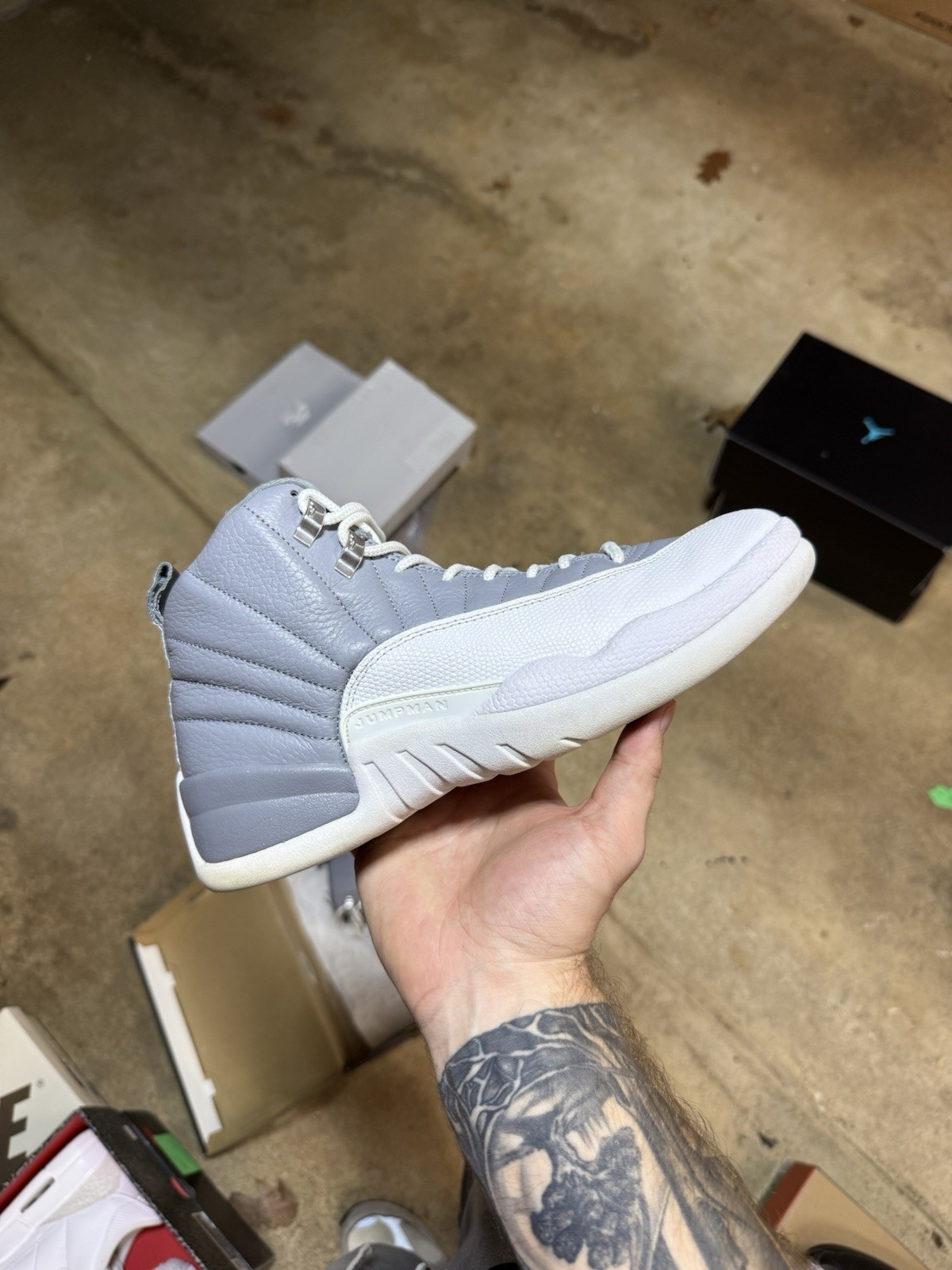 Jordan 12 Stealth 2022 – Size 9.5