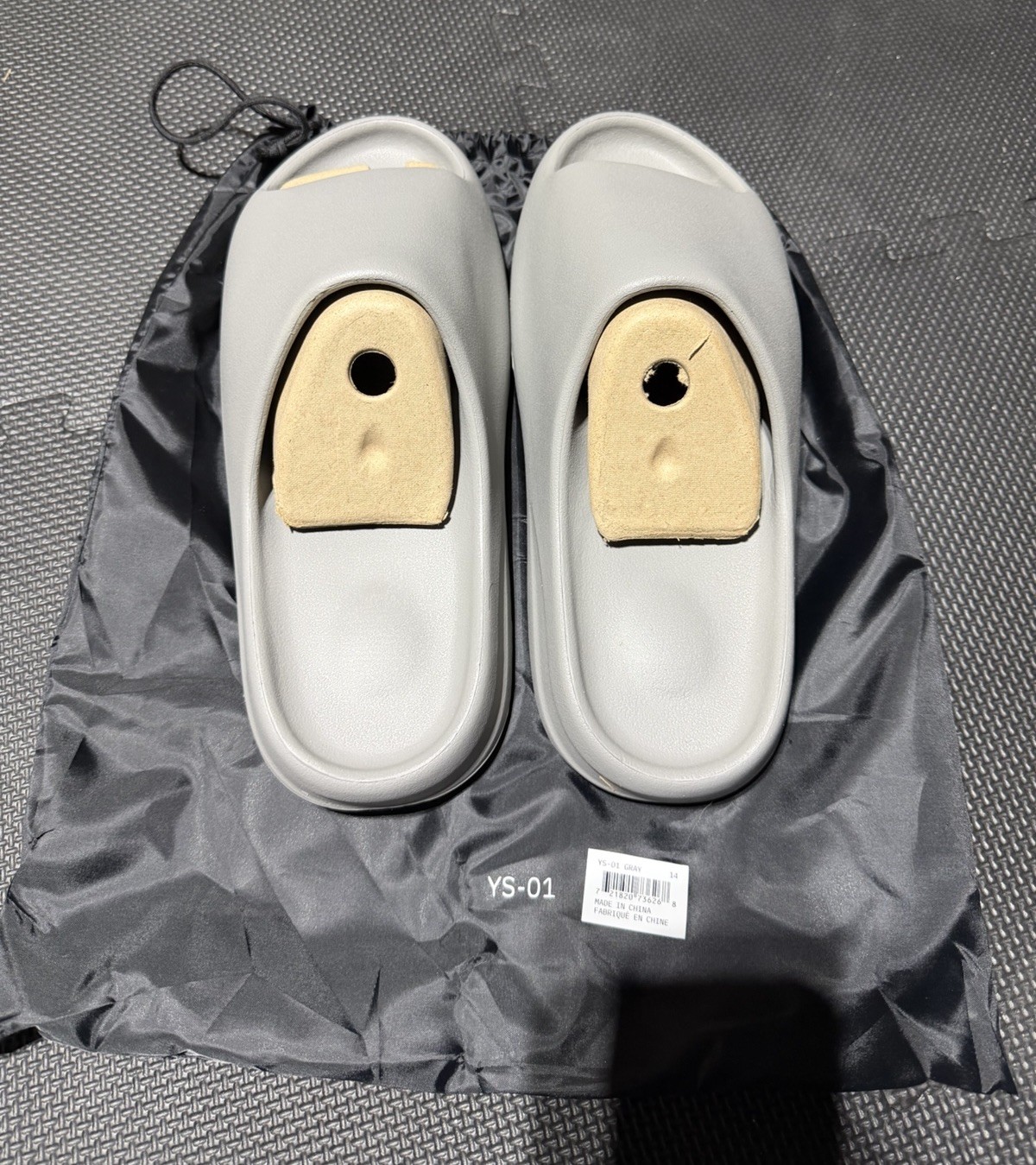 Size 14 GRAY or “GREY” YZY YS-01 Yeezy Slide – SHIPS FAST TODAY!