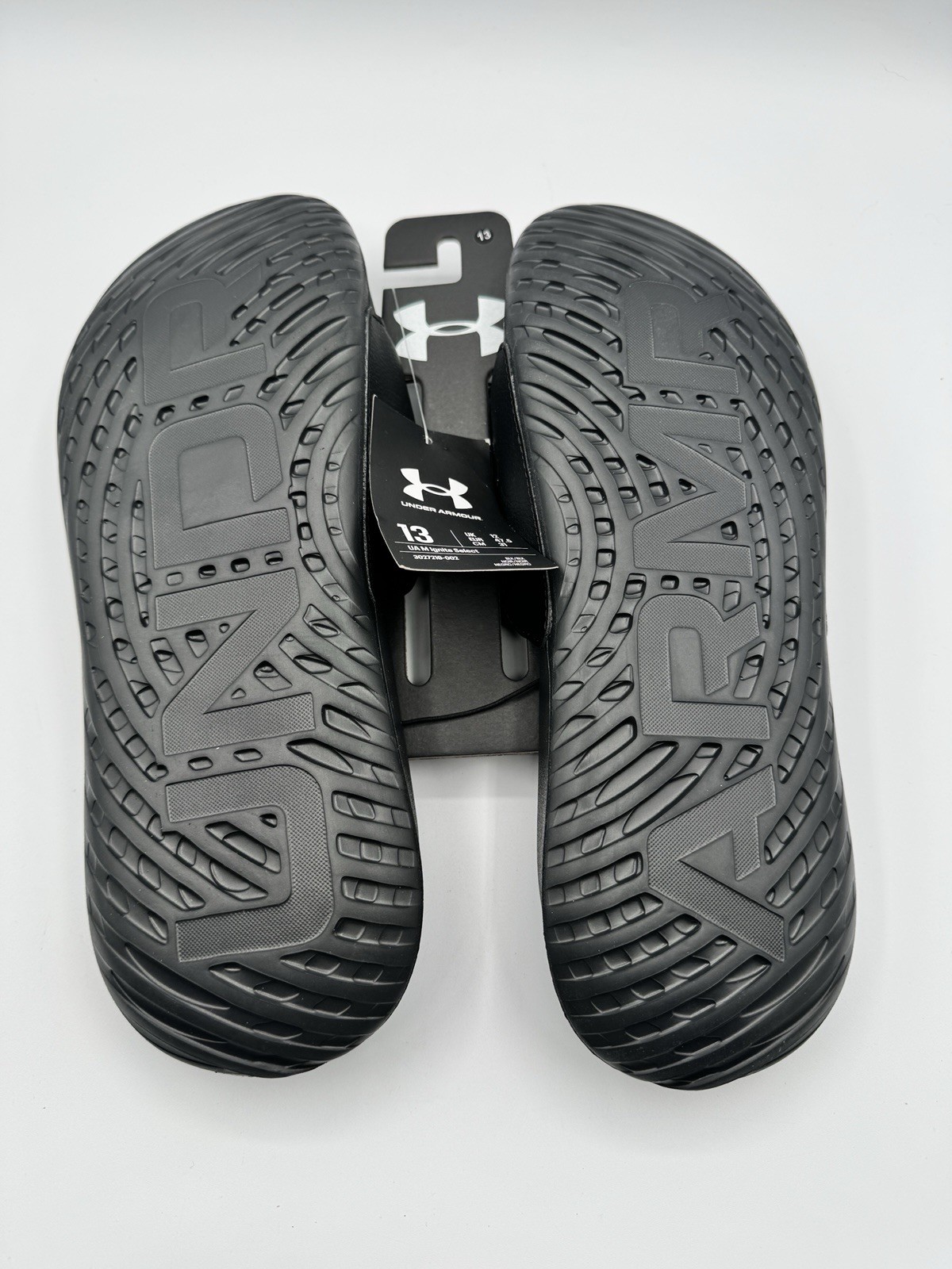 Under Armour Ignite Select Men Slides Size 13 Sandals Black 3027219