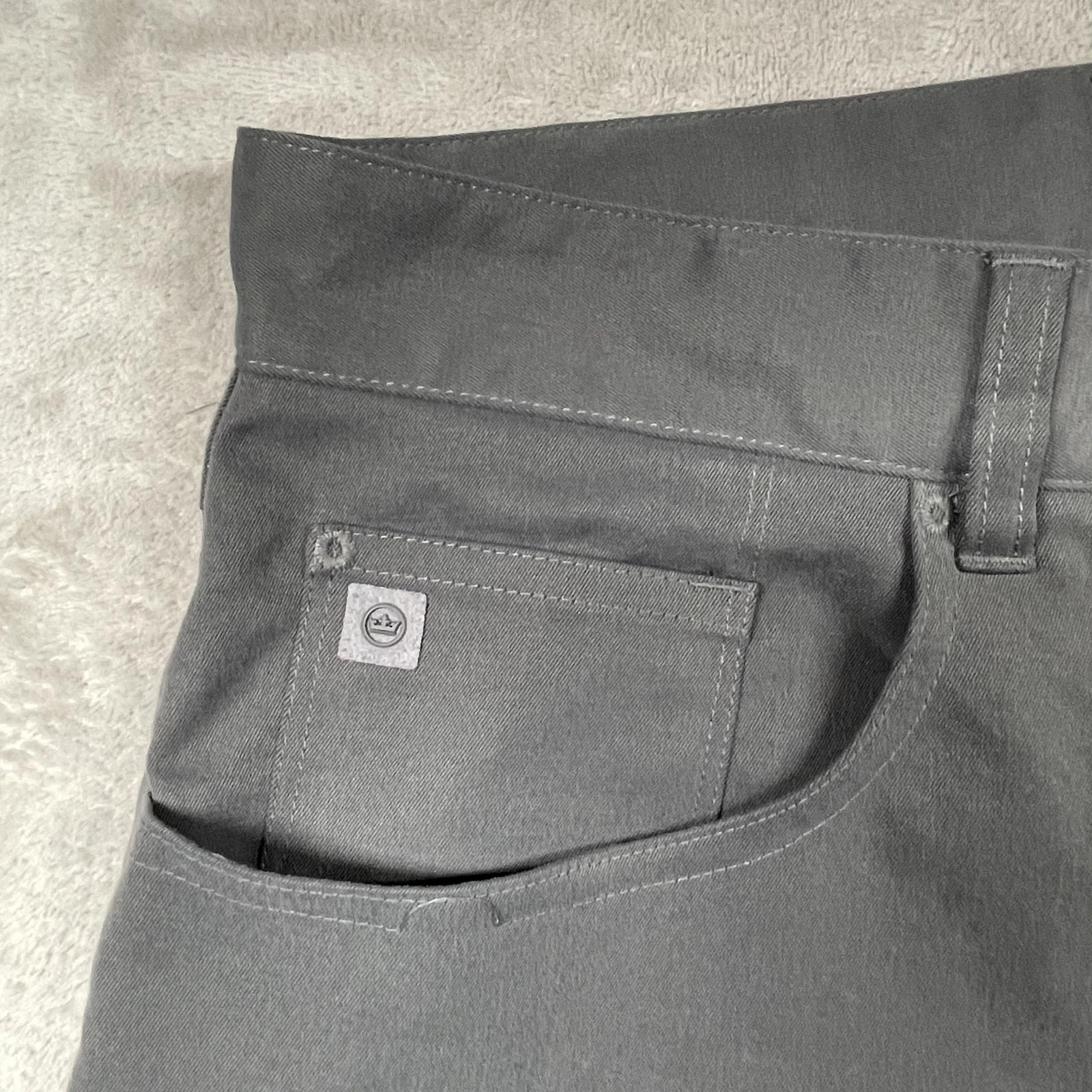 Peter Millar Pants EB66 Mens 33×34 Gray Microfiber Chino 5 Pocket Golf Casual