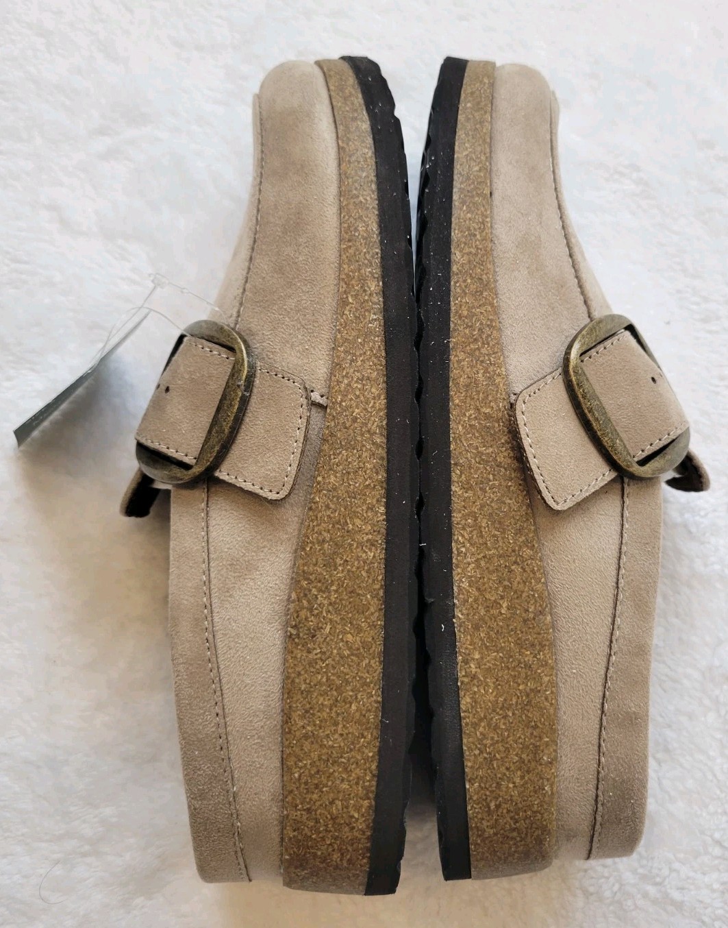 White Mountain Sole Women’s Clog size 9 sand color tan