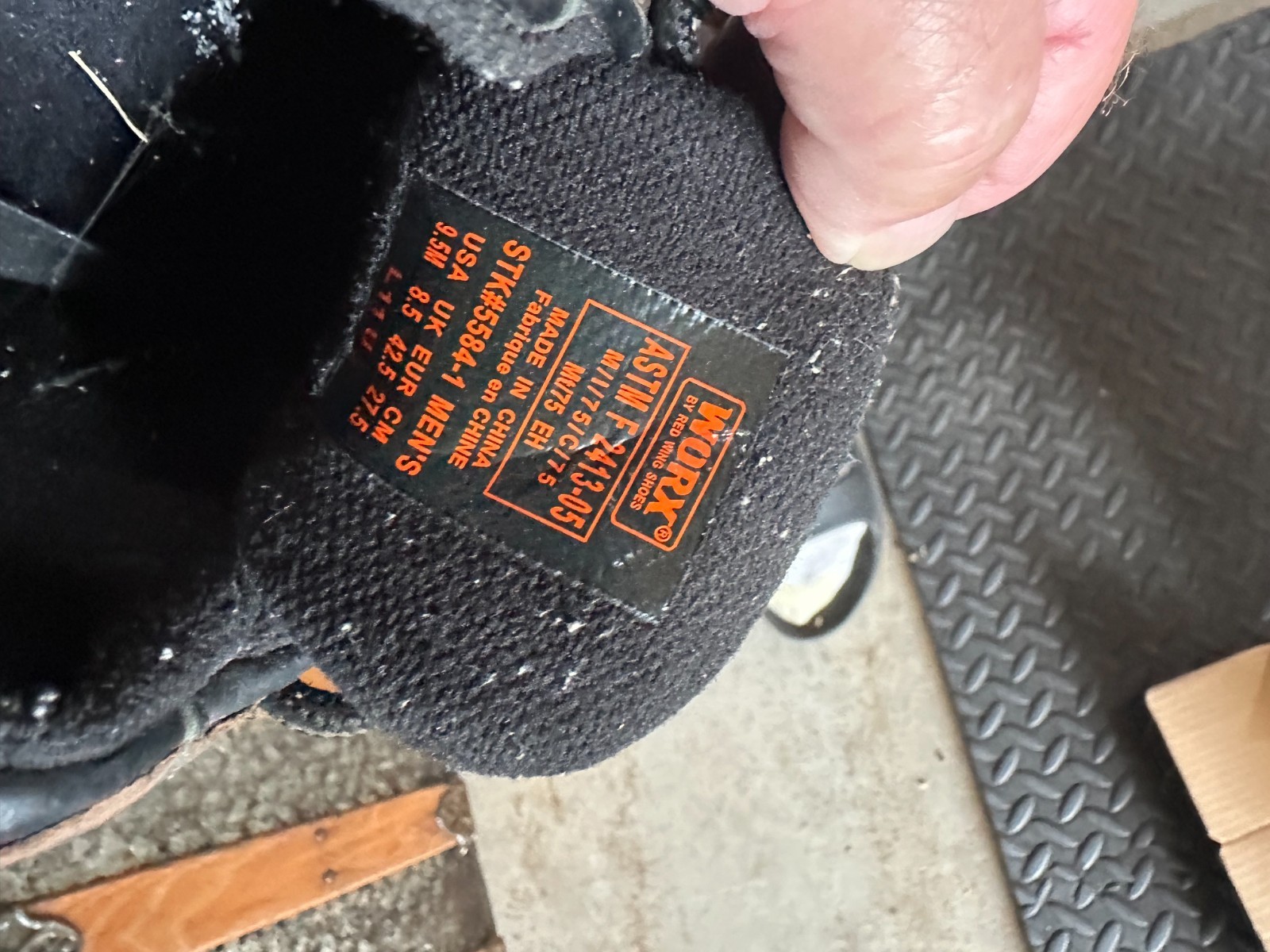 Mens Metatarsal work boots size 9.5