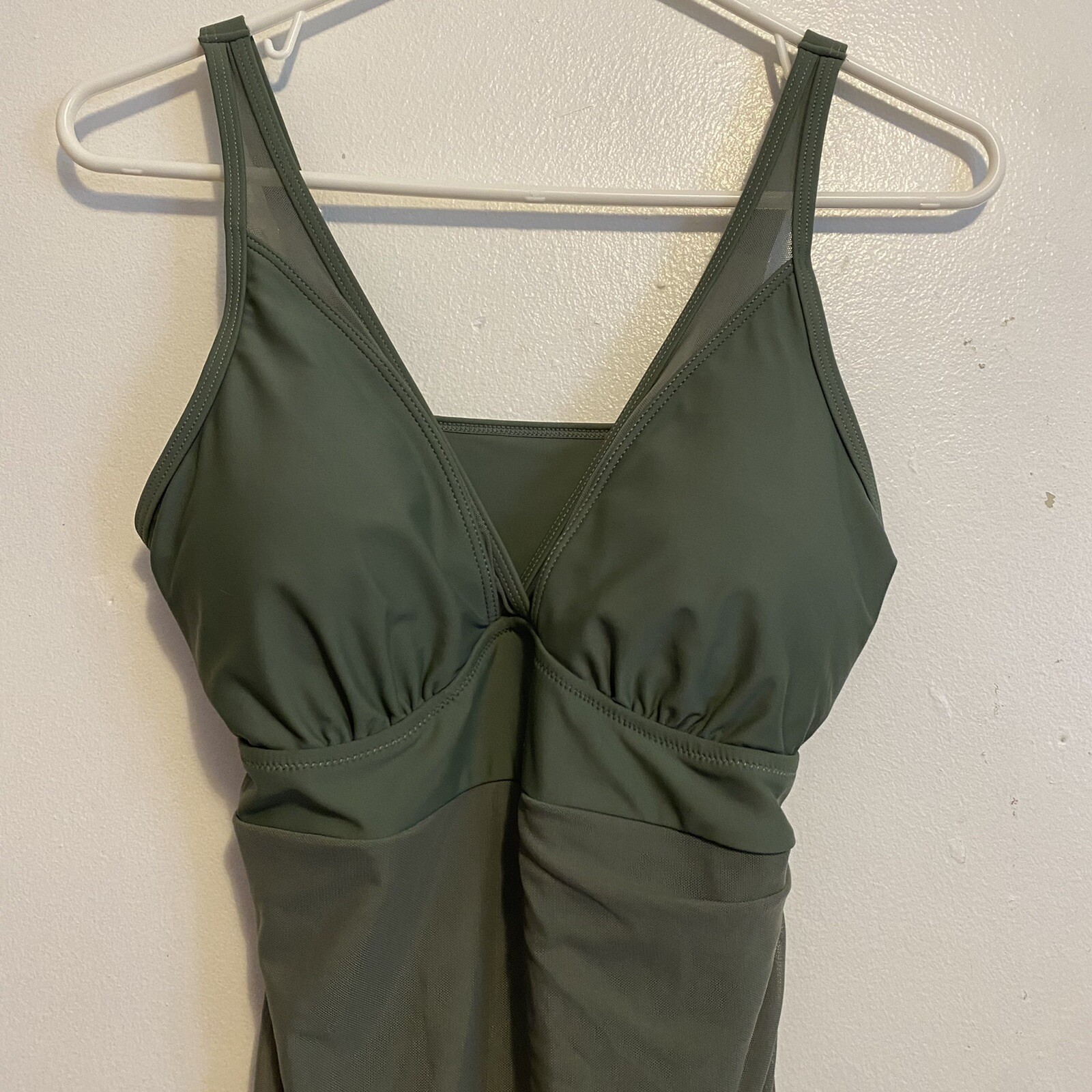 Blooming Jelly Green Swimsuit One Piece Size Large New