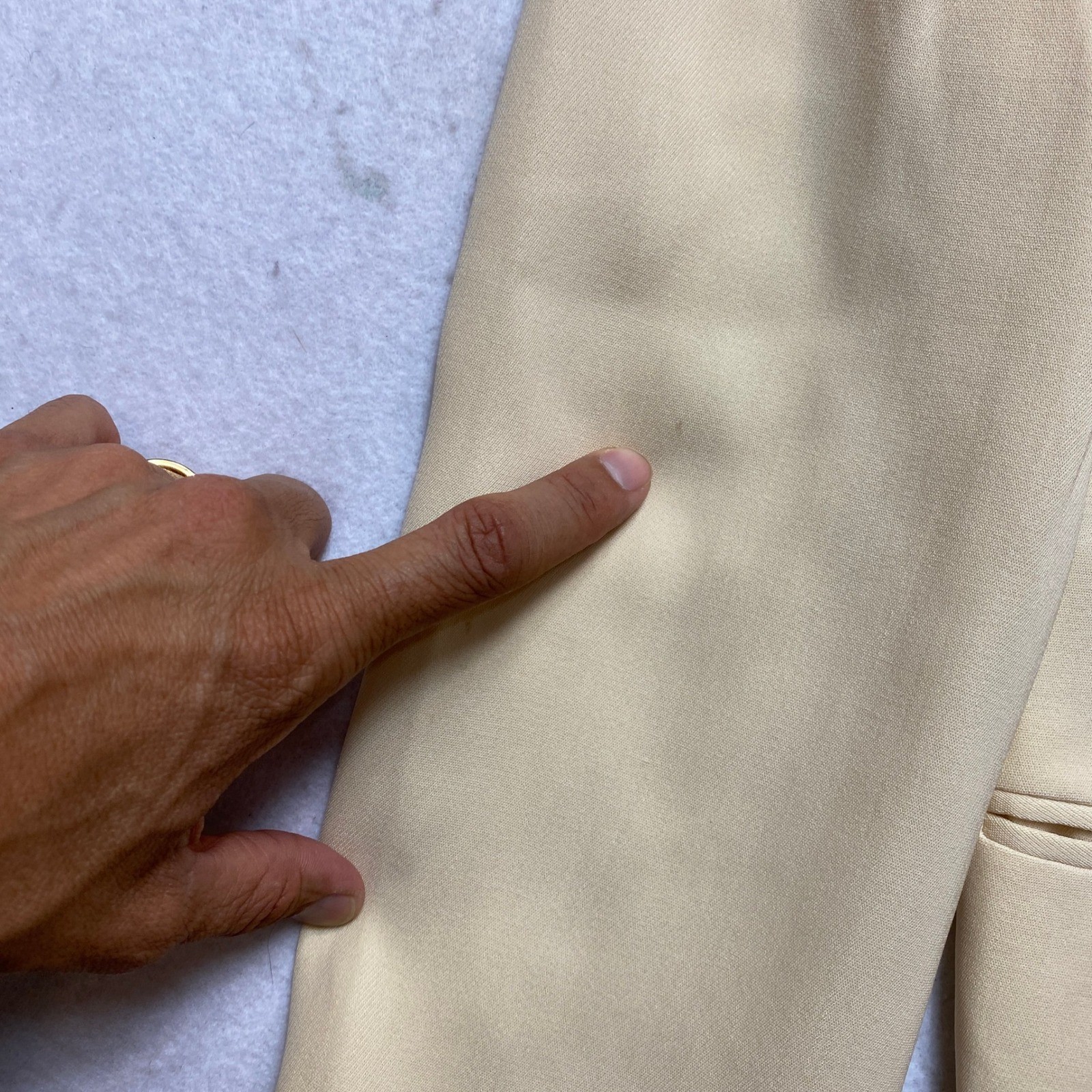 Giorgio Armani Blazer 12 US IT 46 Cream Borgonuovo Silk Wool Bergdorf