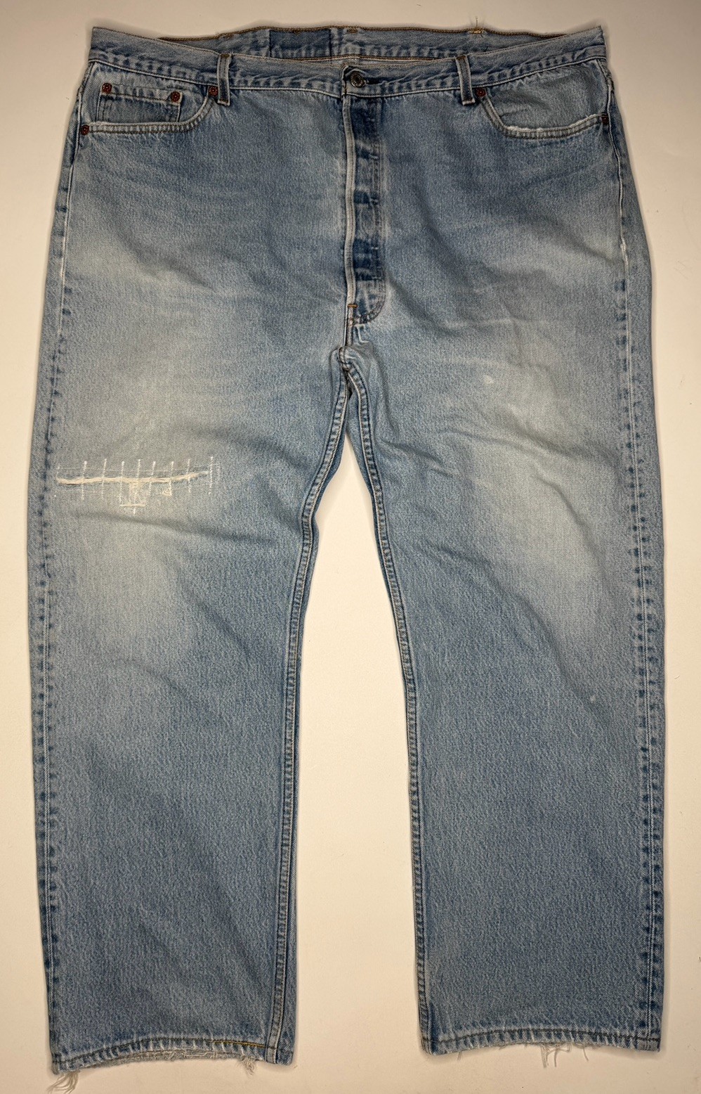 Vintage Levi’s 501 Straight Leg Made In USA Denim Jeans | 45 x 30*