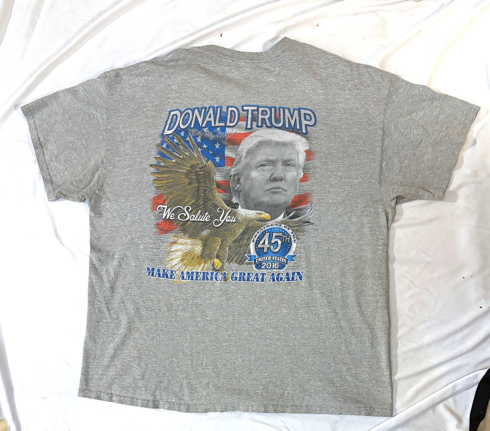Rare Donald Trump 2016 Gray shirt Gildan XL Making America Great 45th