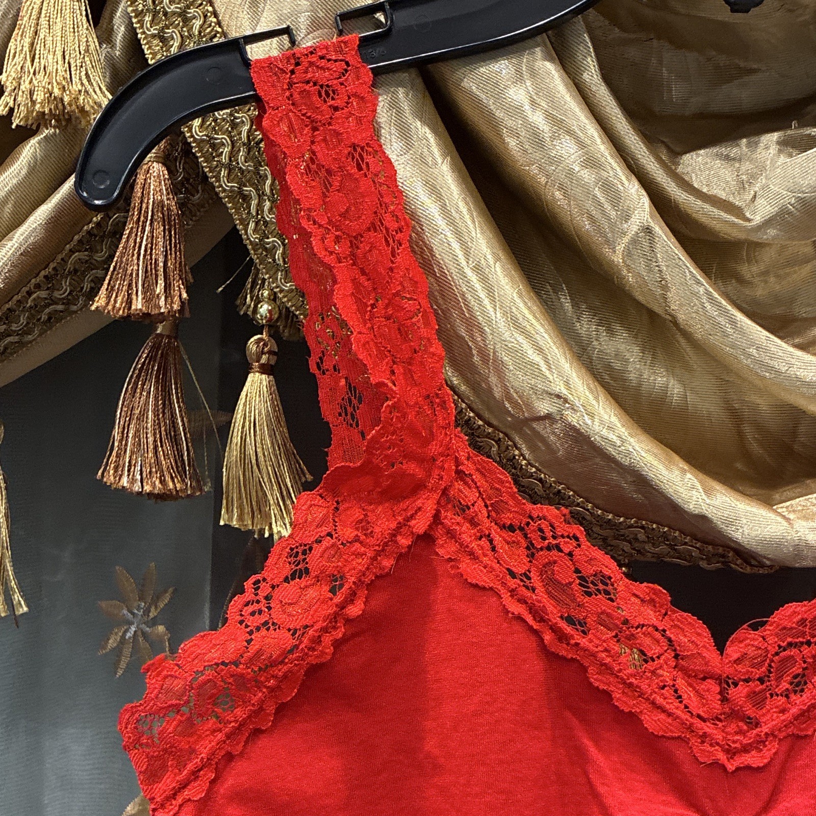 Mopas Red Lace Shaping Camisole Top Size M 95% Nylon 5% Spandex Women